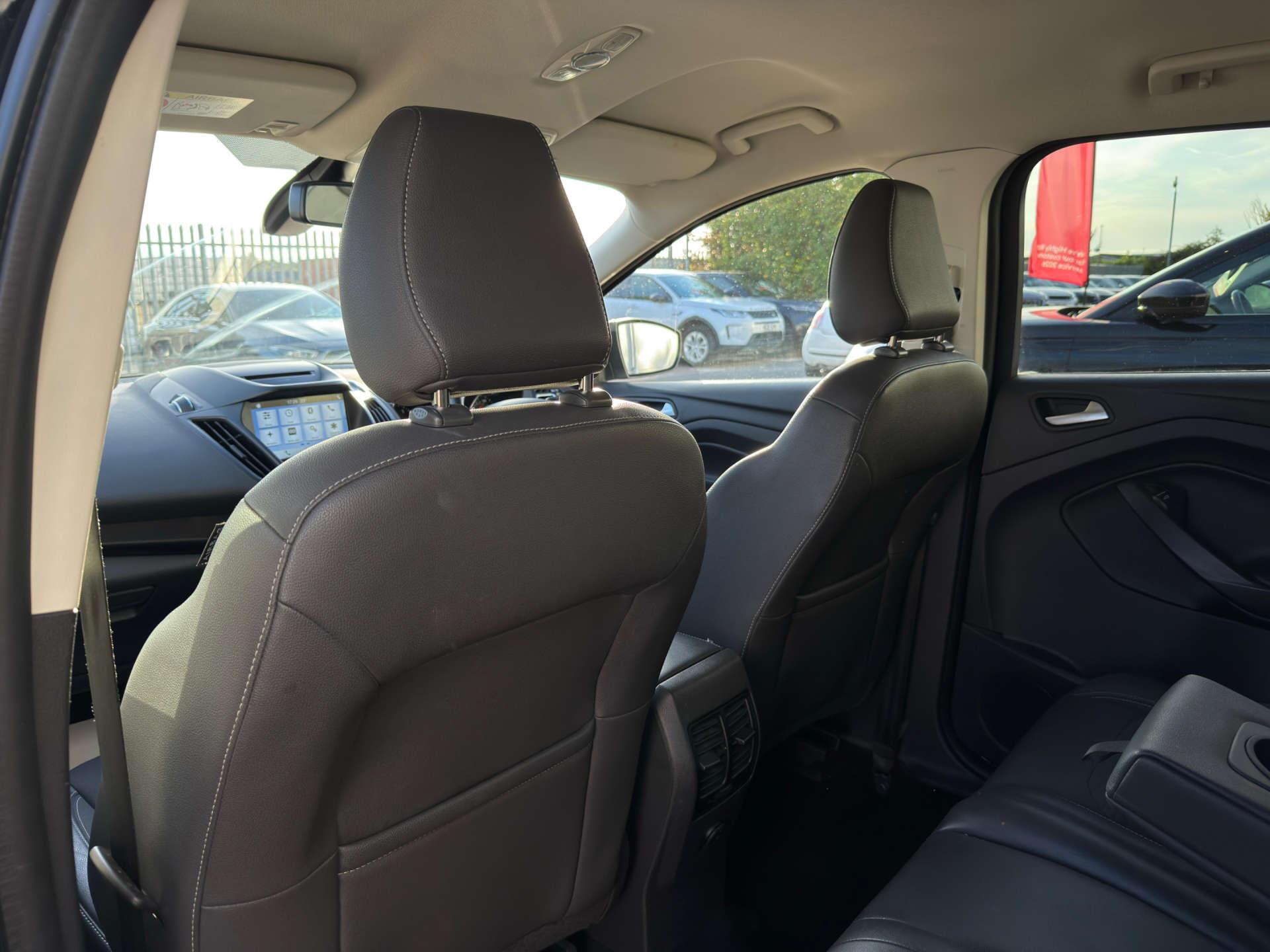 Ford Kuga view 65