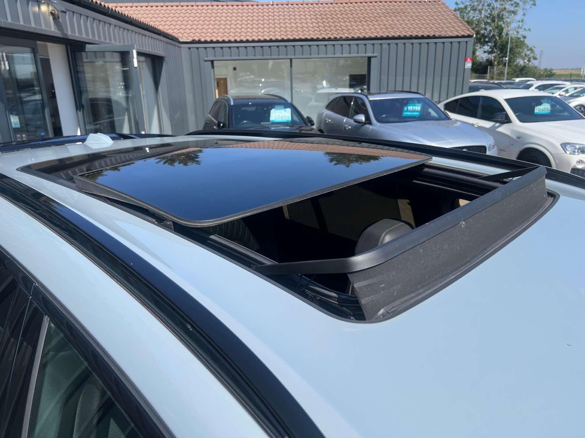 BMW X5 view 6