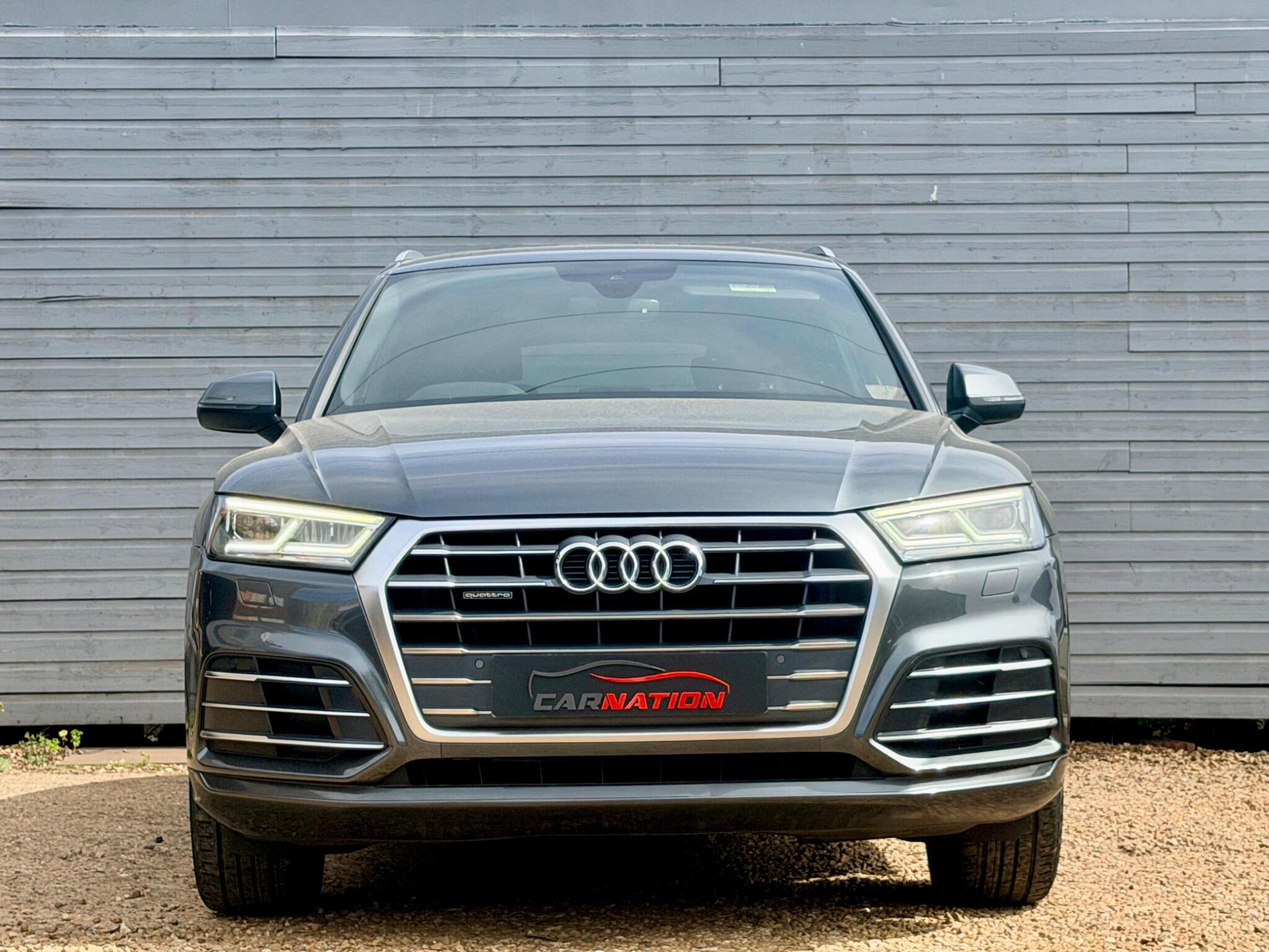 Audi Q5 view 13