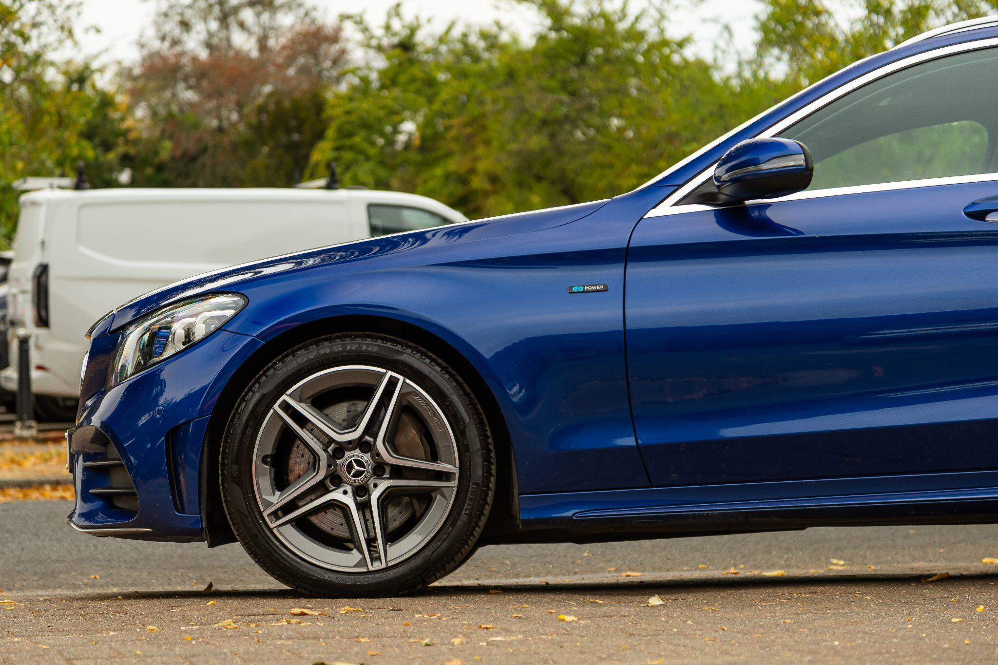Mercedes-Benz C-Class view 44