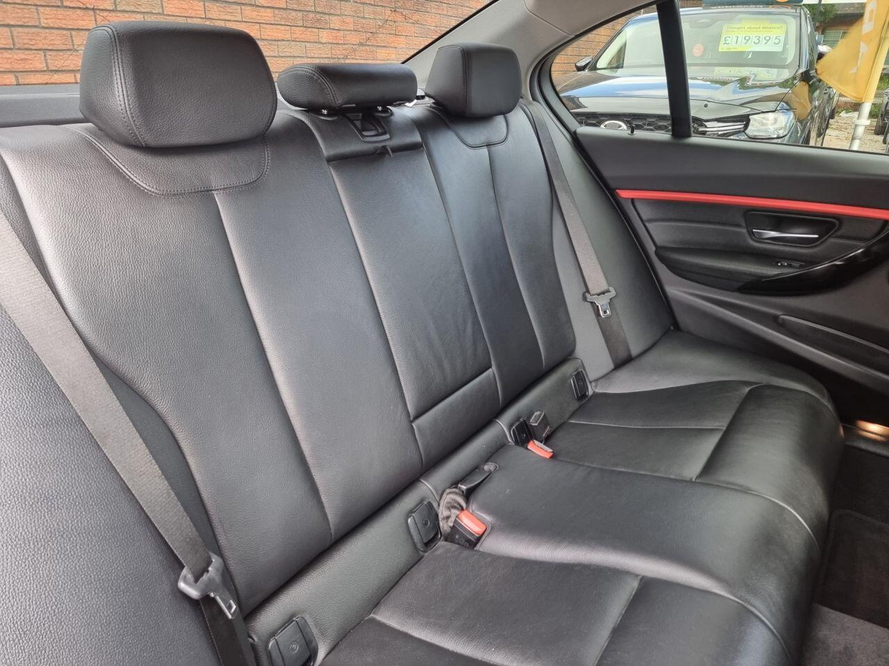 BMW 3 Series view 20
