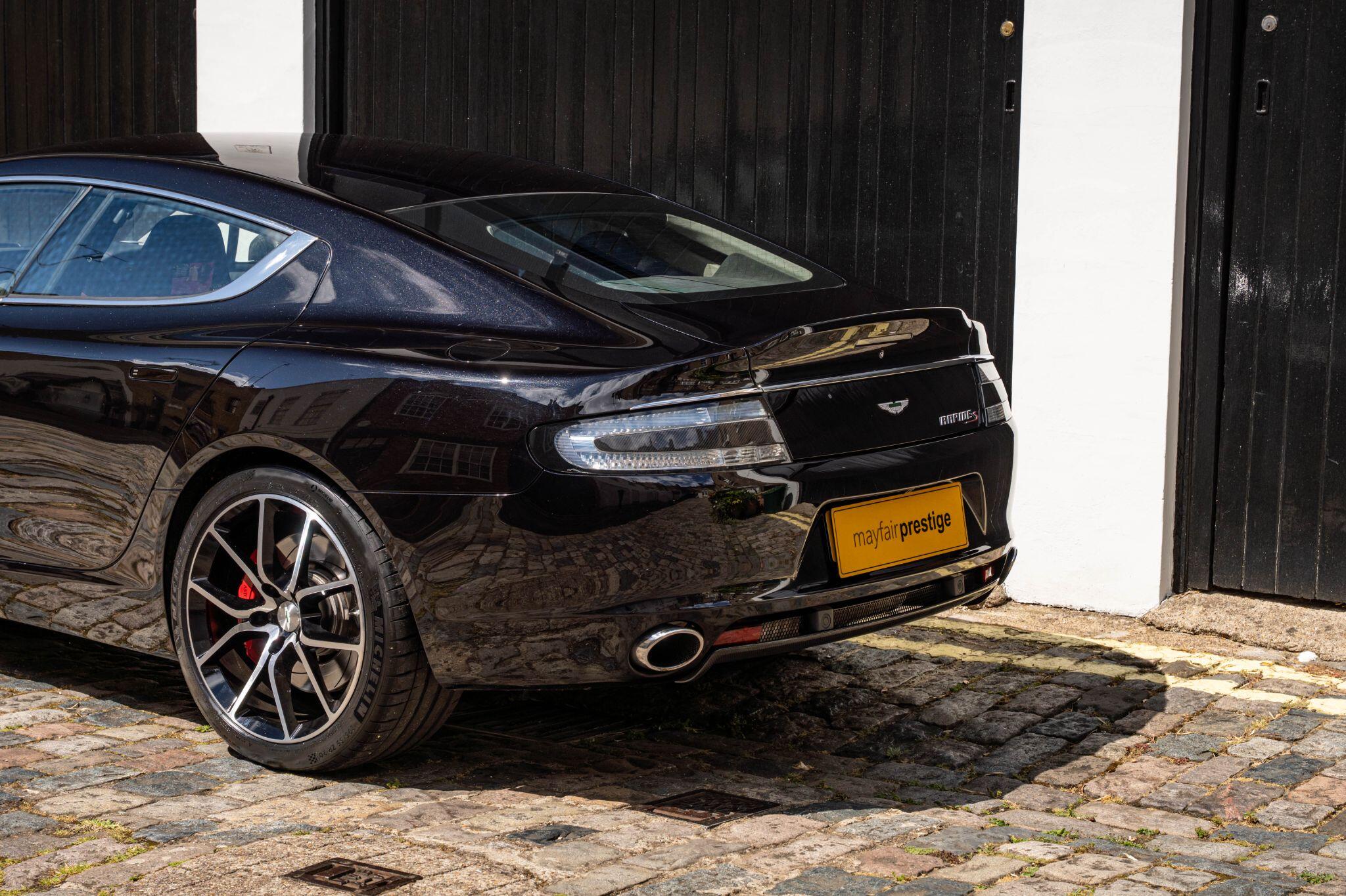 Aston Martin Rapide view 41