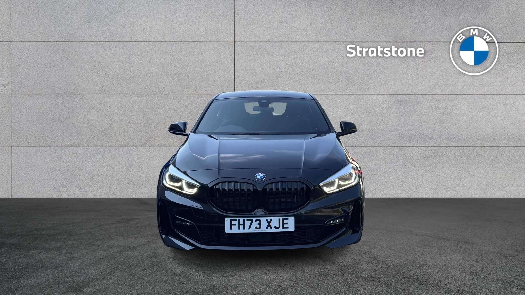 BMW 1 Series view 17