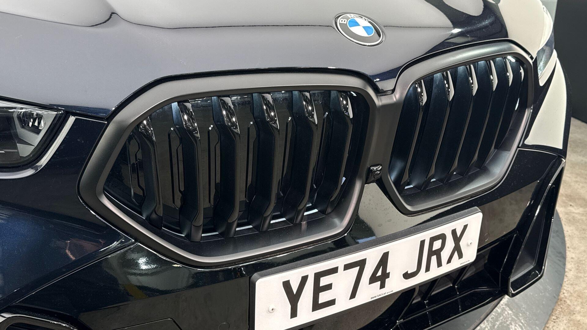 BMW X6 view 35
