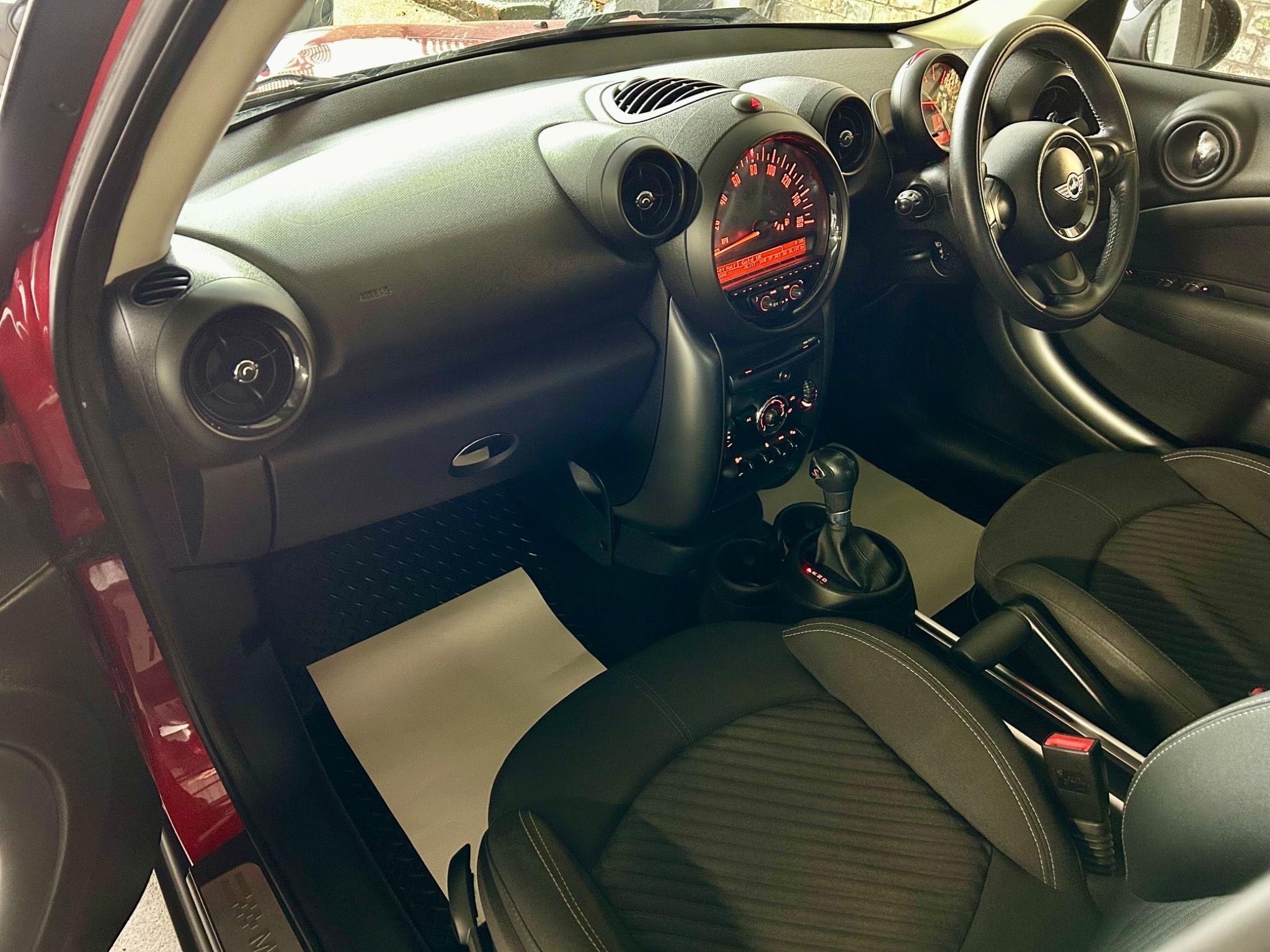 MINI Countryman view 28