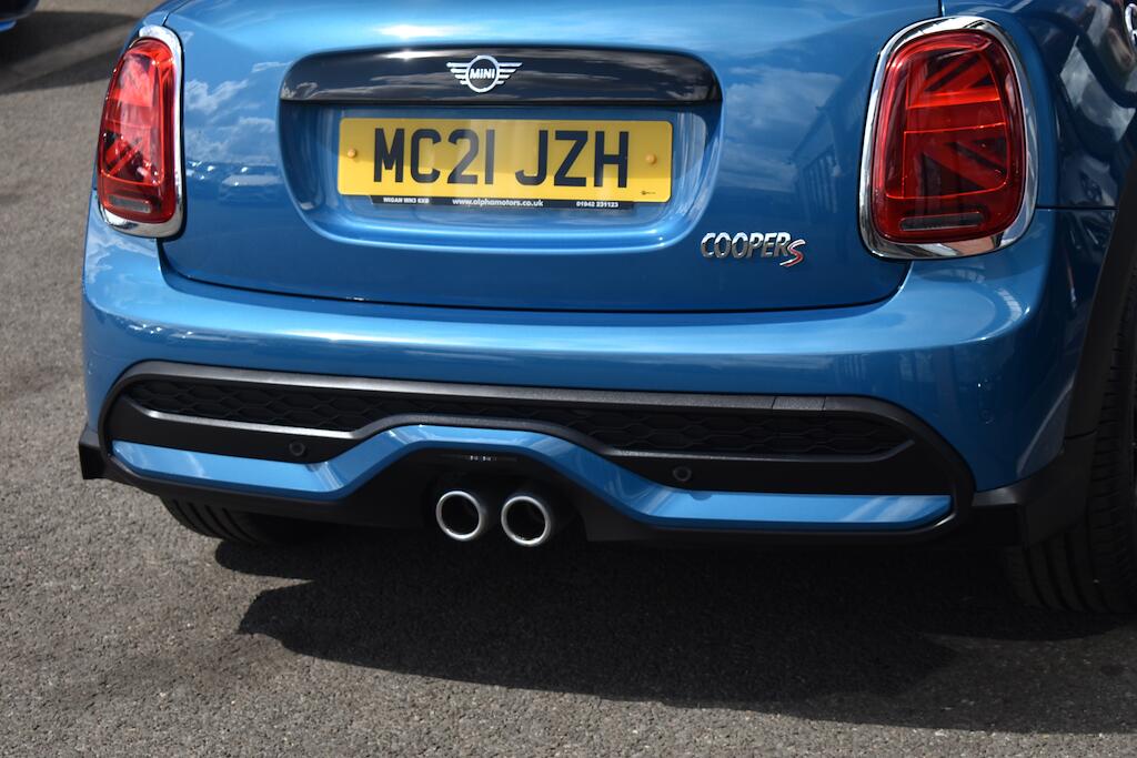 Mini Cooper view 25