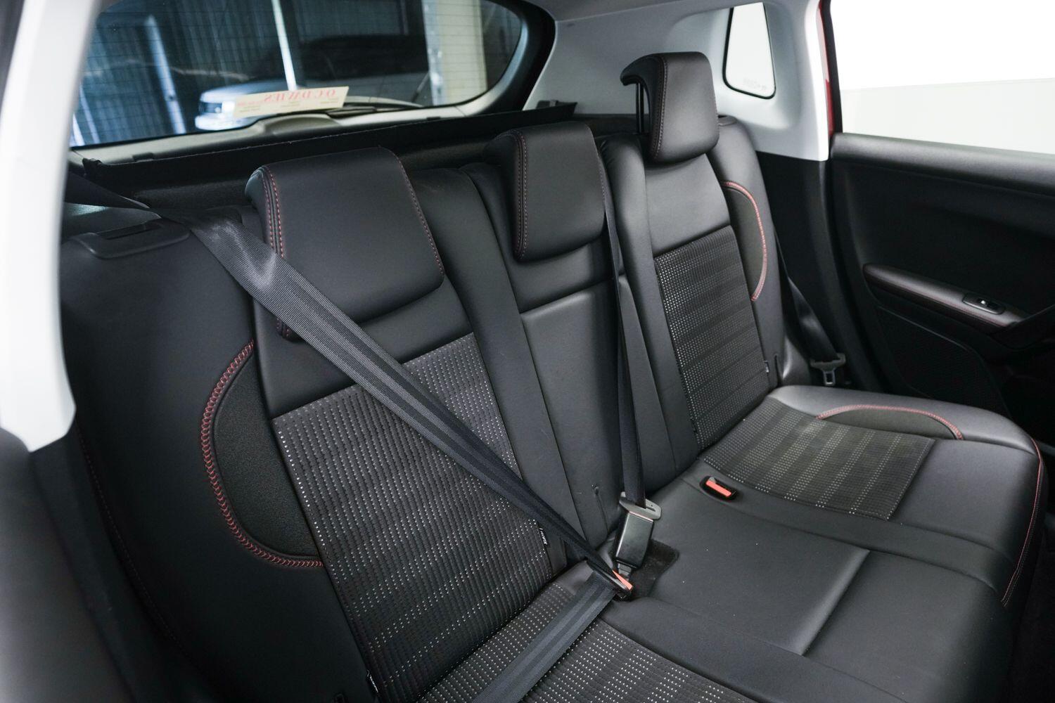 Peugeot 2008 view 12