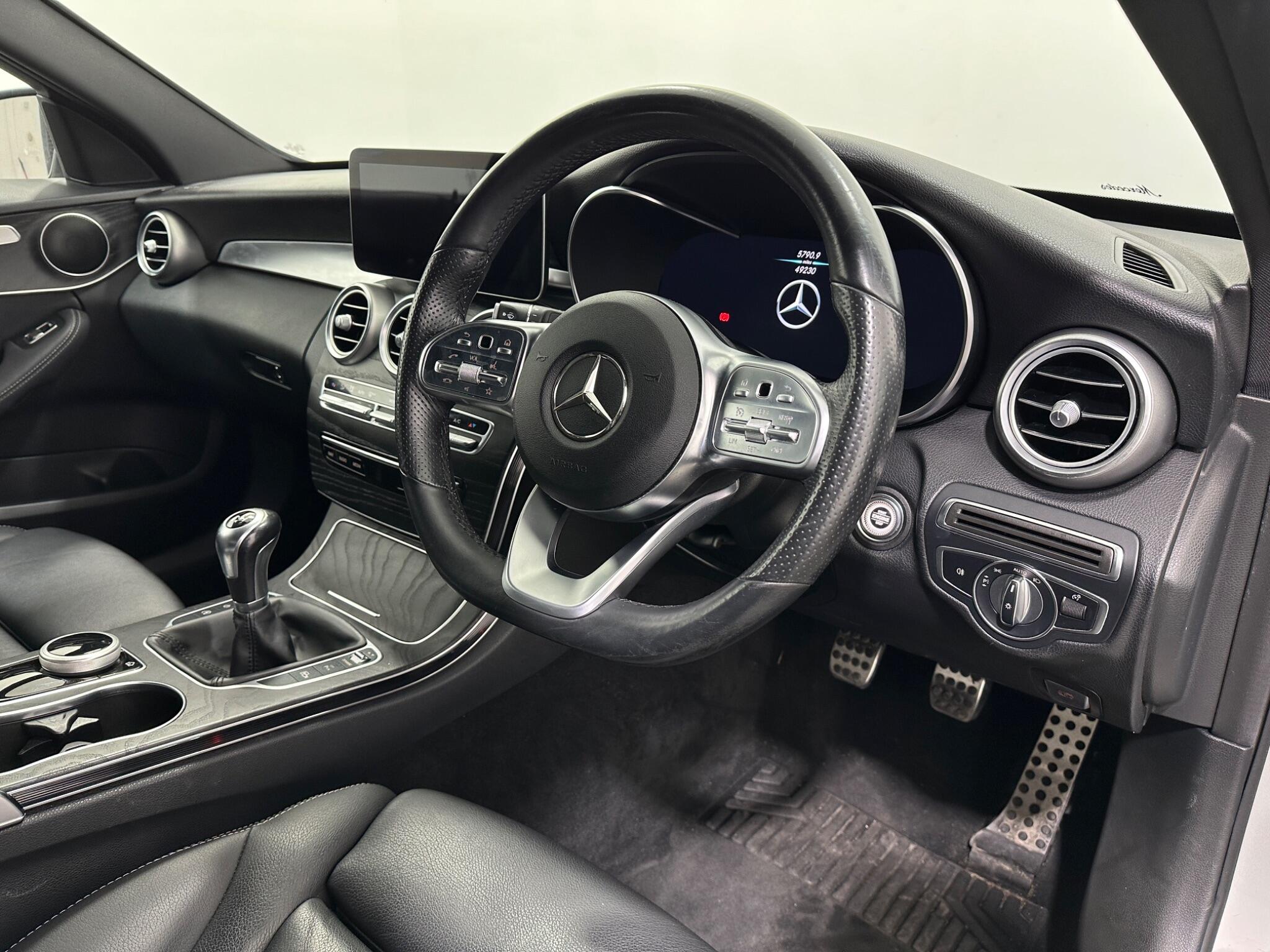 Mercedes-Benz C-Class view 11