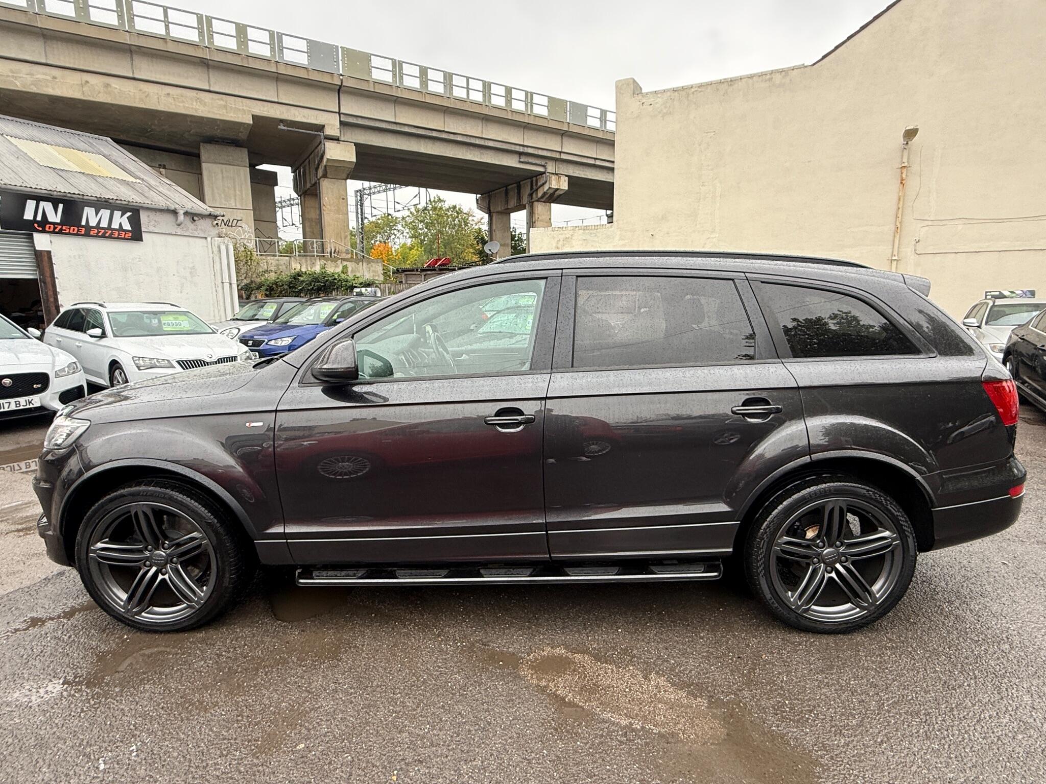 Audi Q7 - Image 17
