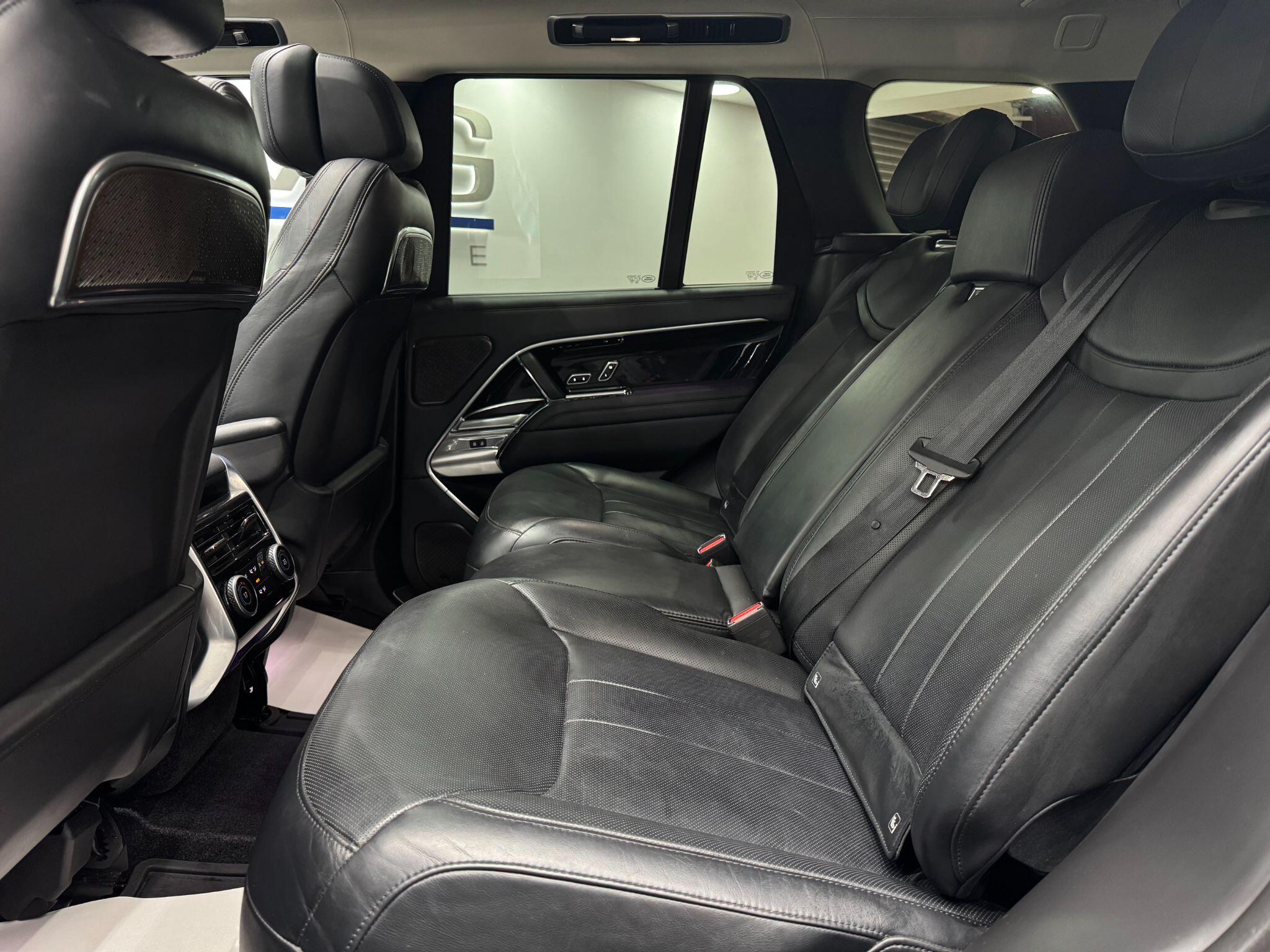 Land Rover Range Rover view 87