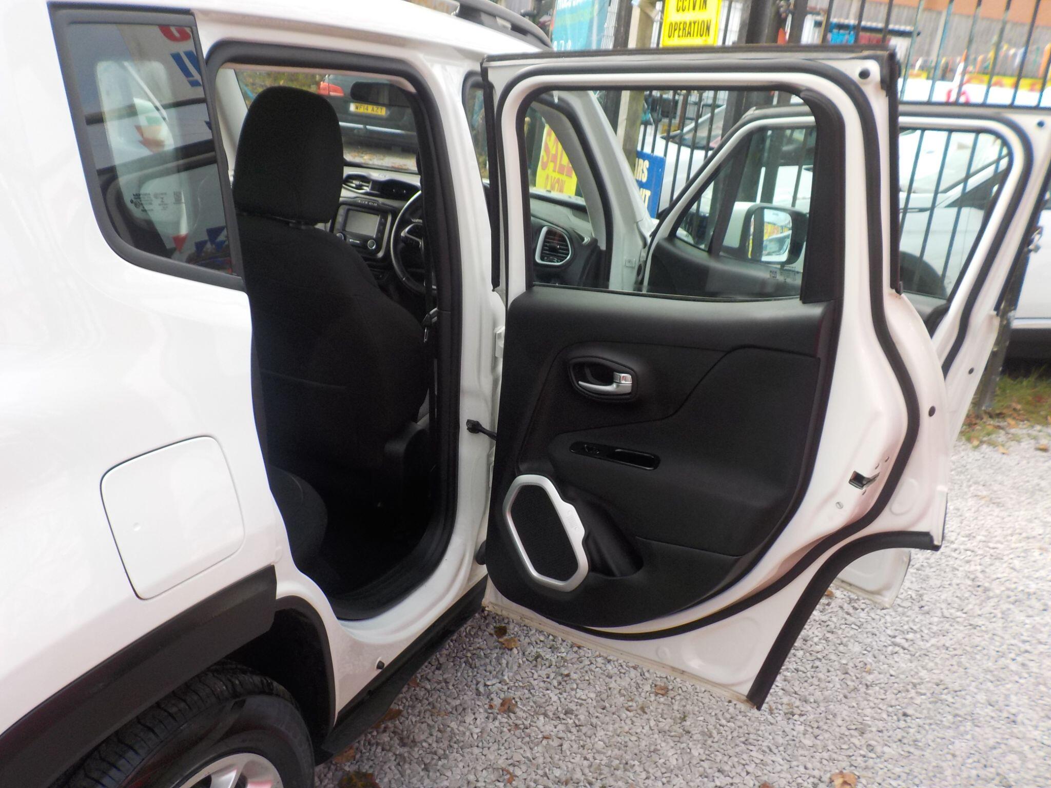 Jeep Renegade 1.4T MultiAirII Longitude Euro 6 (s/s) 5dr