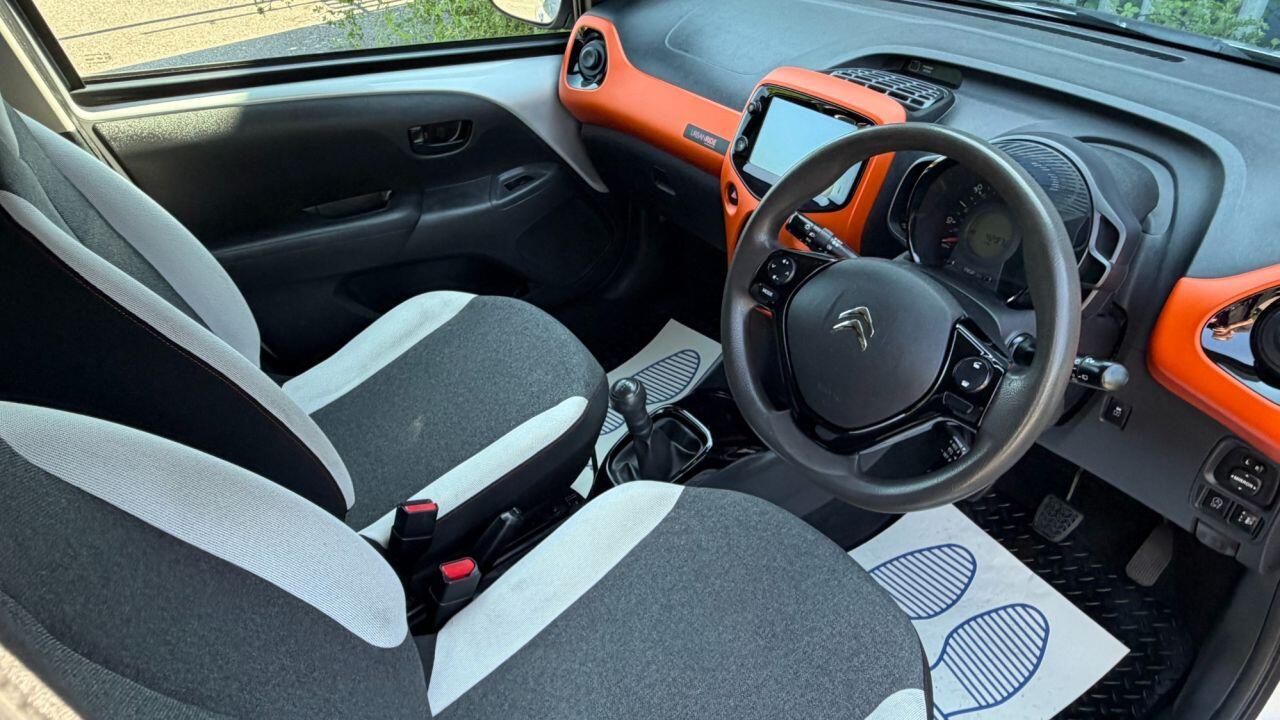 Citroen C1 view 11