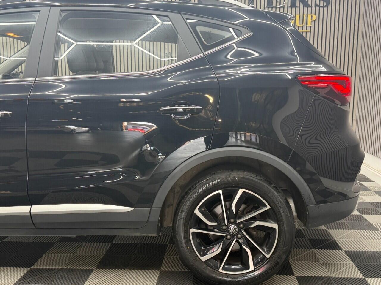 MG ZS view 28