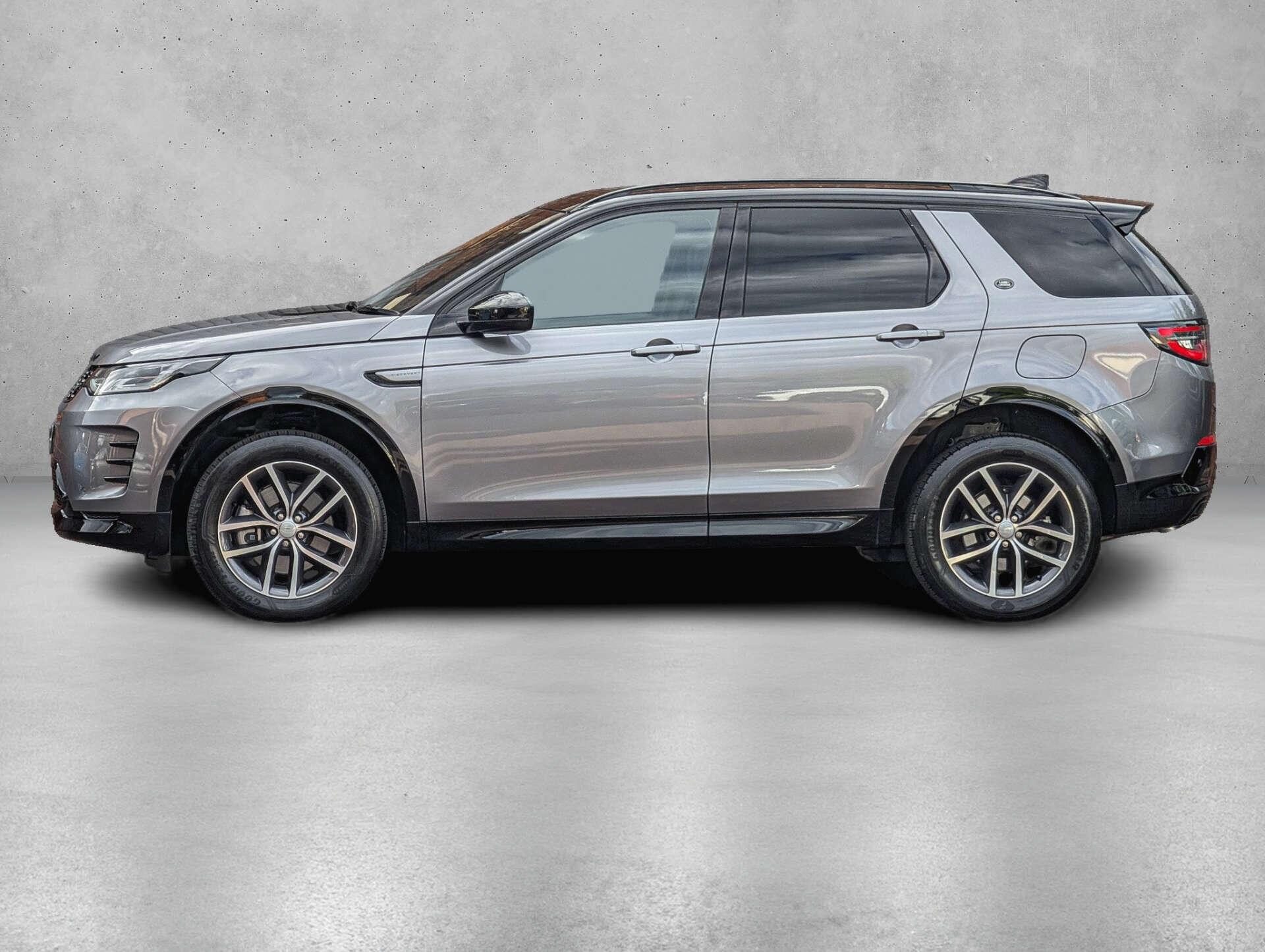 Land Rover Discovery Sport view 4