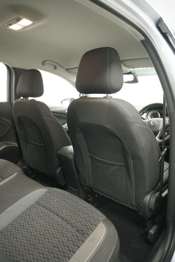 Vauxhall Astra view 12