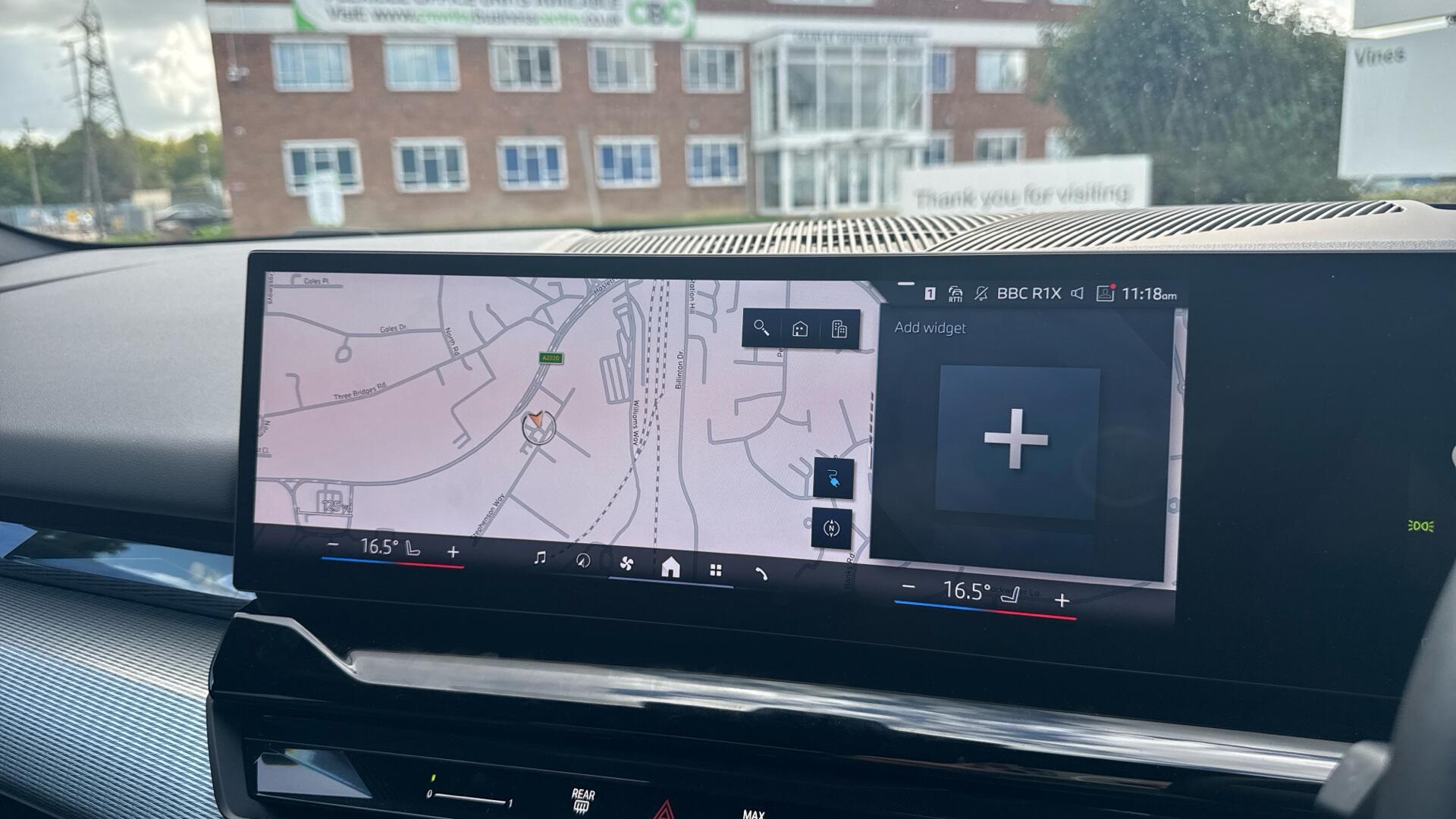 BMW i5 view 8