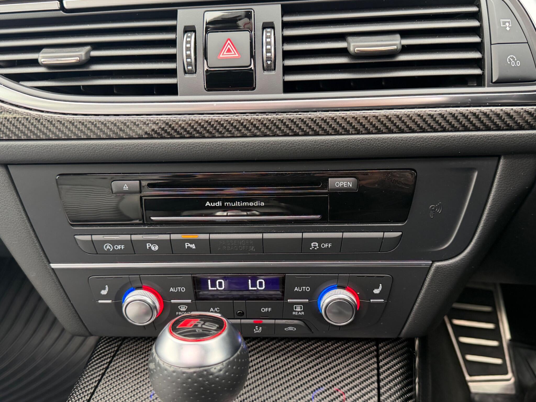 Audi RS6 Avant view 22