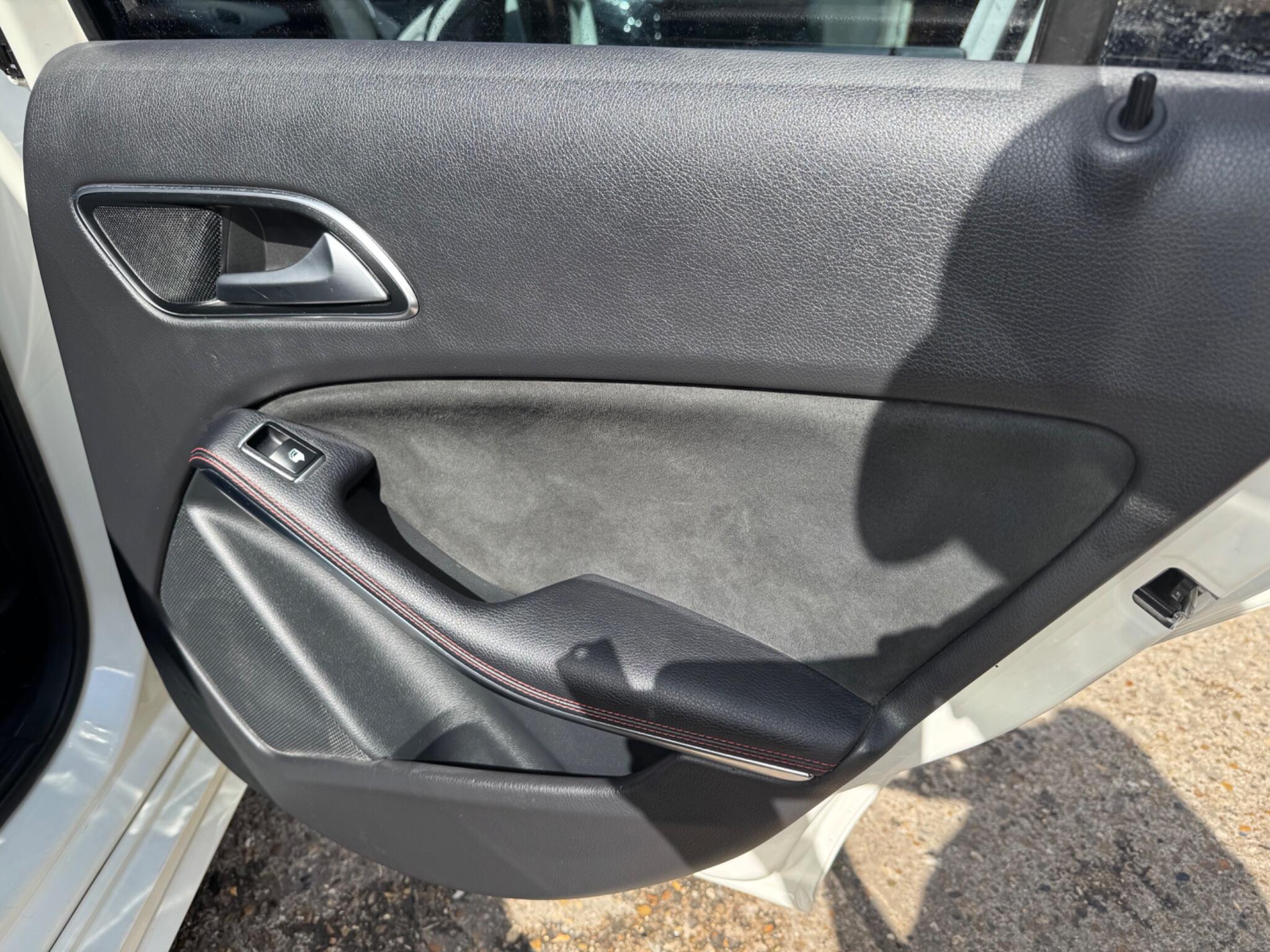Mercedes-Benz A Class view 24