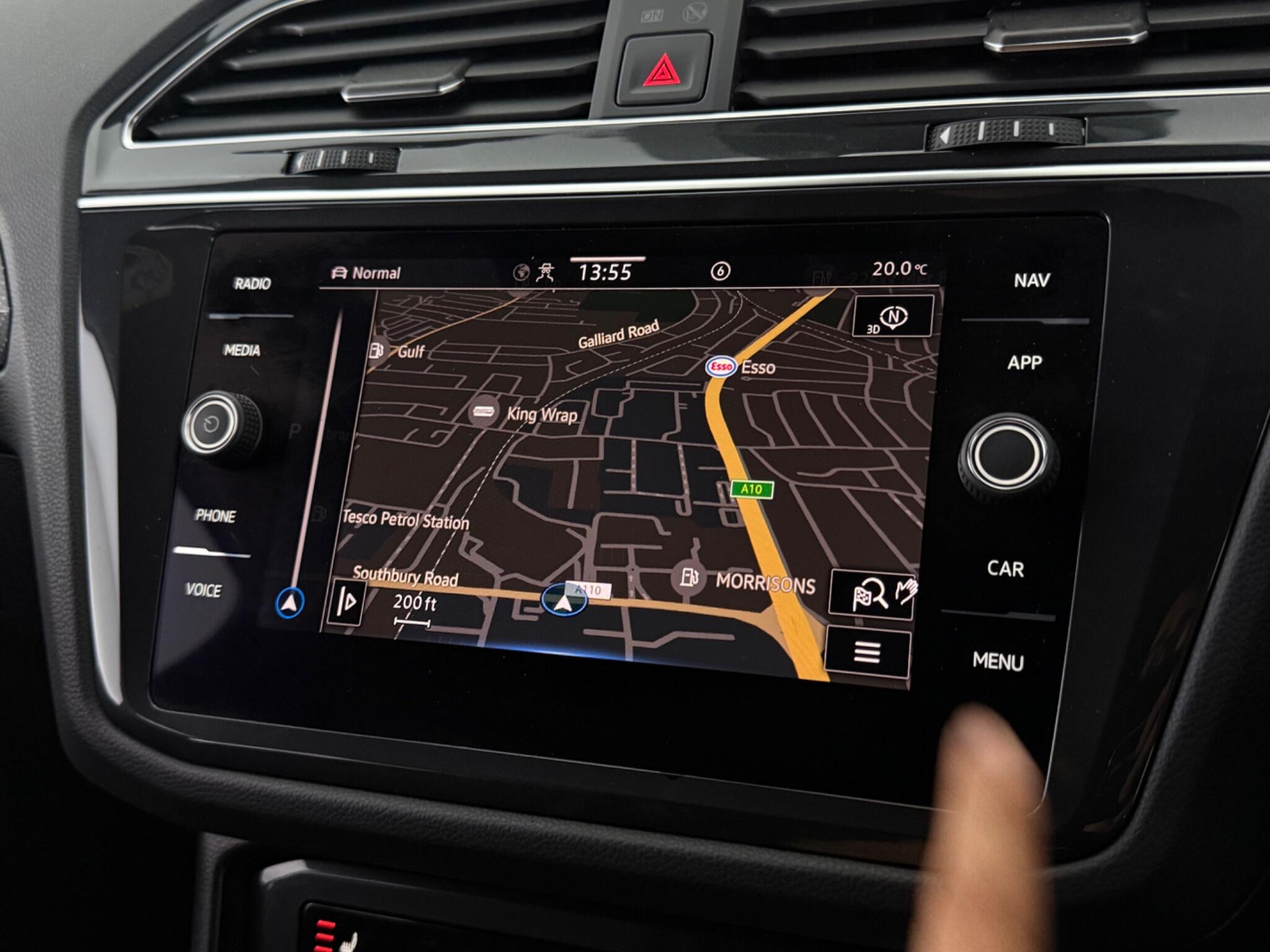 Volkswagen Tiguan view 21