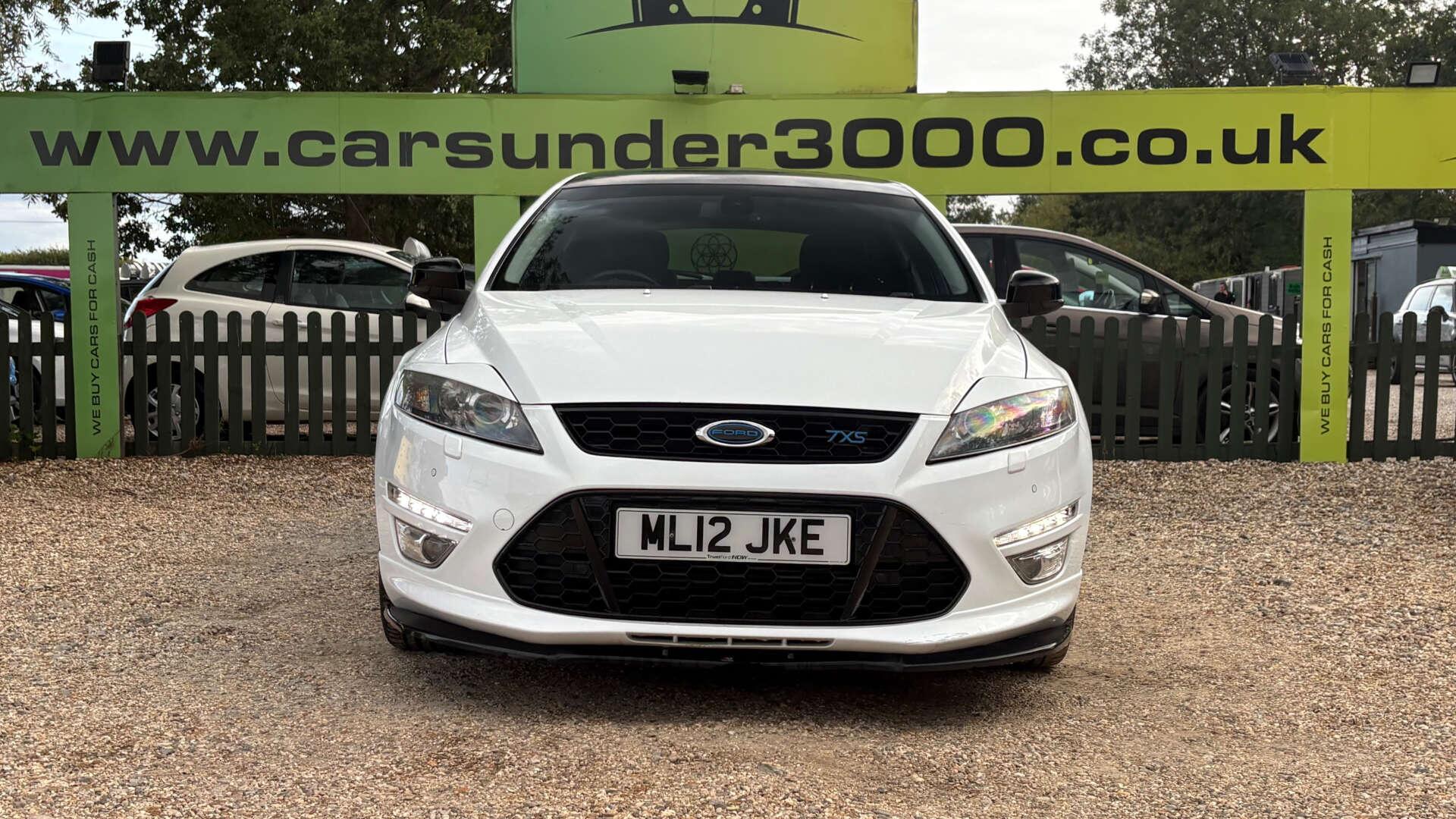 Ford Mondeo view 2