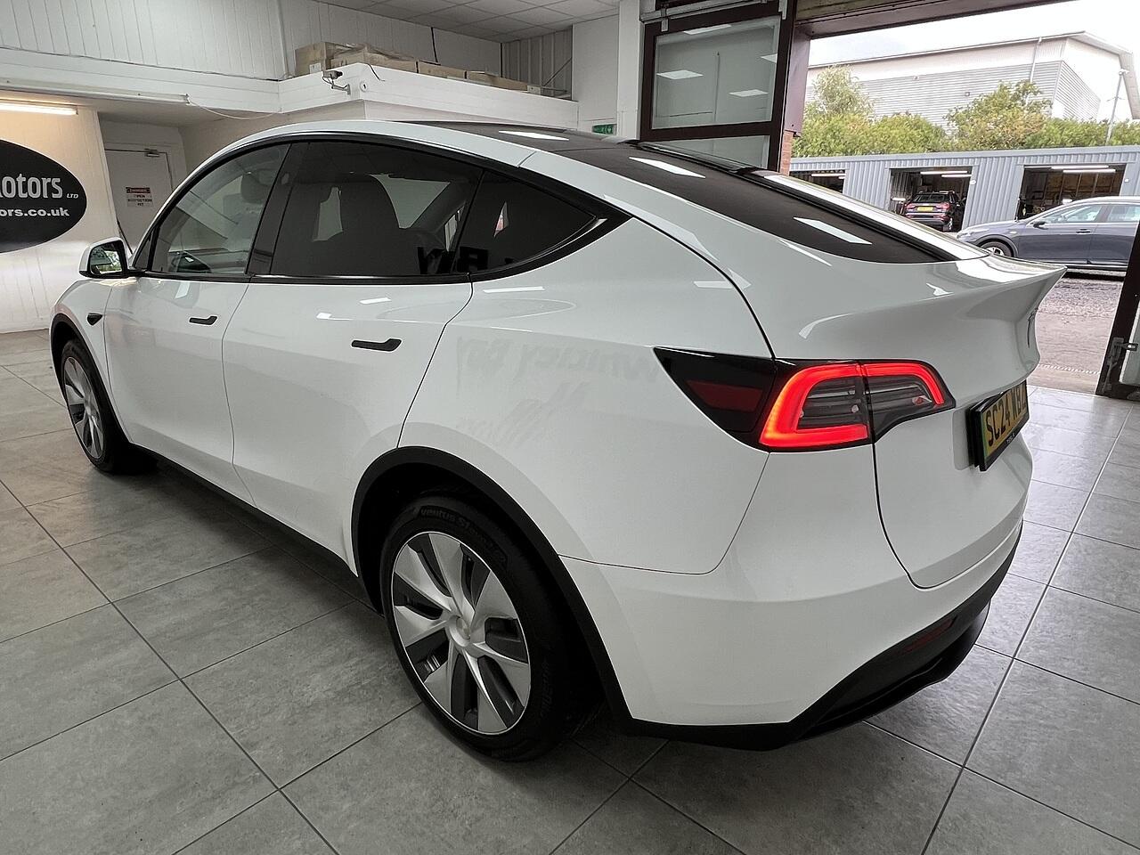Tesla Model Y view 4