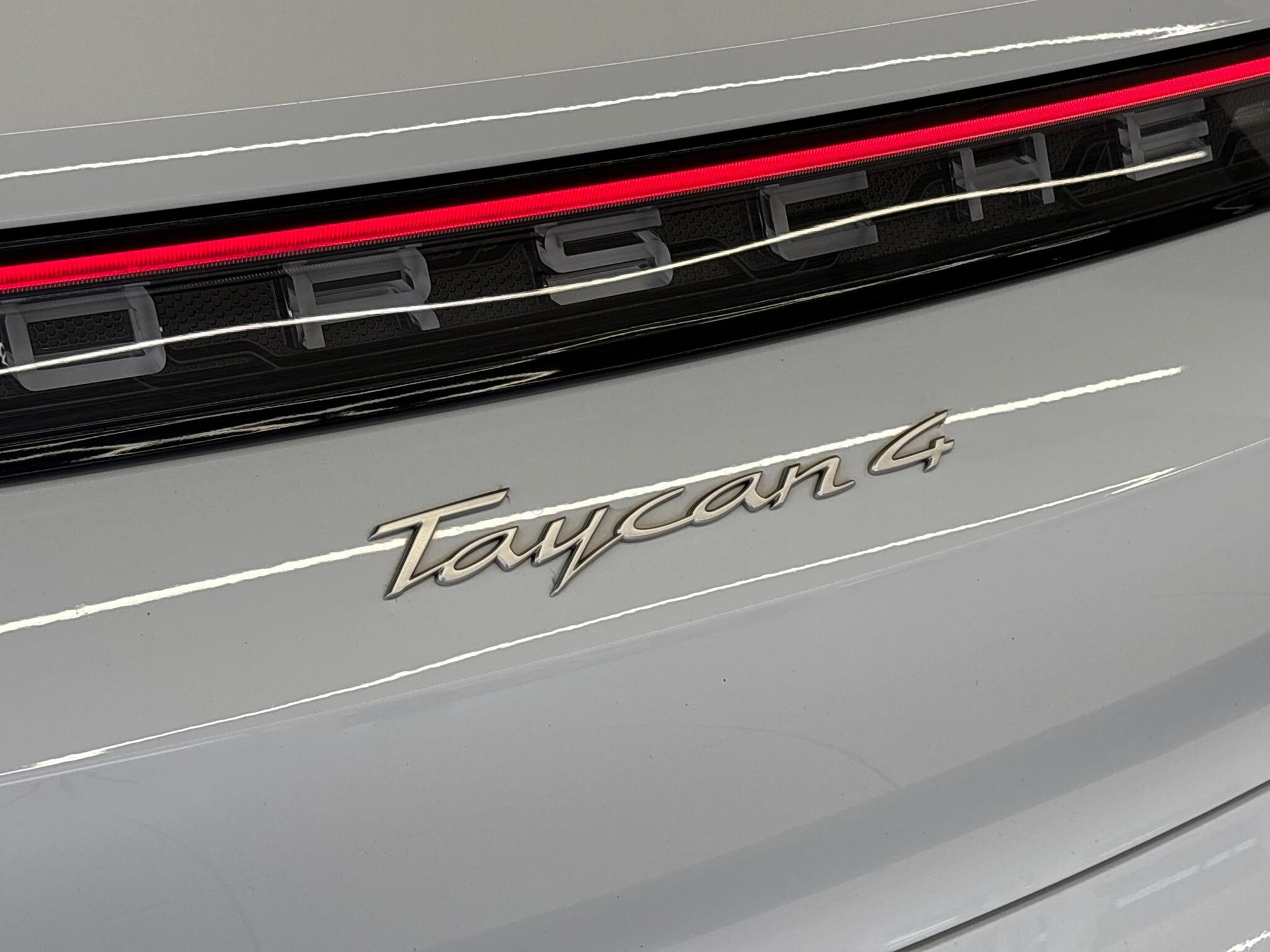 Porsche Taycan view 32