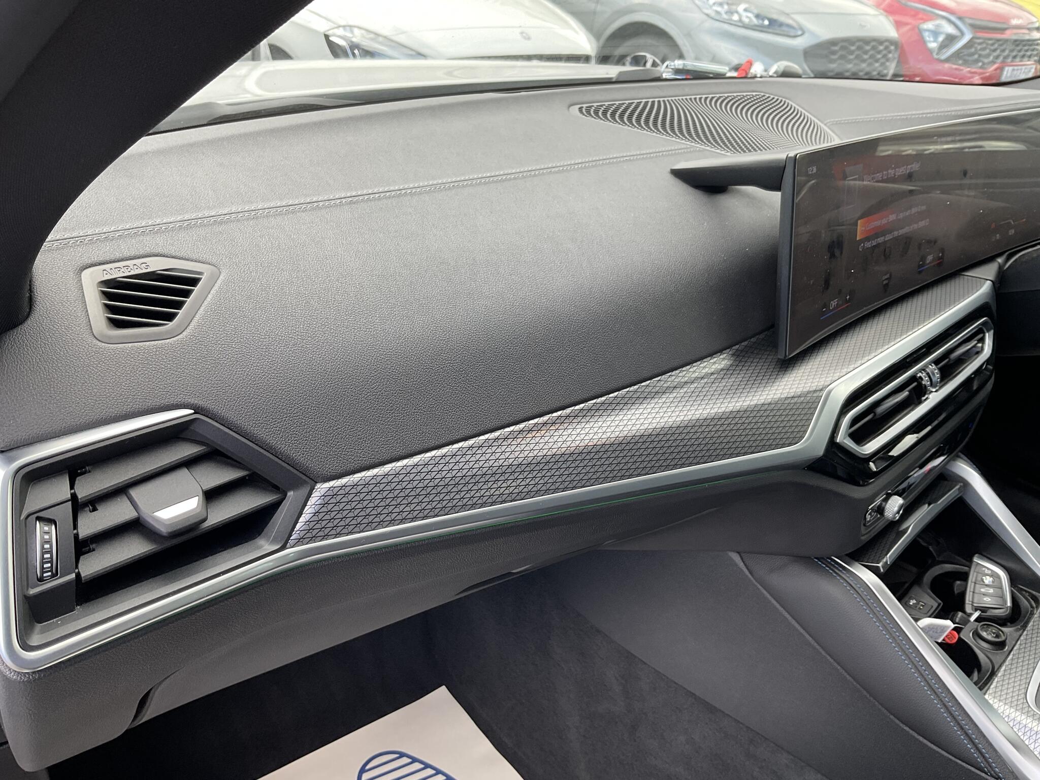 BMW I4 view 19