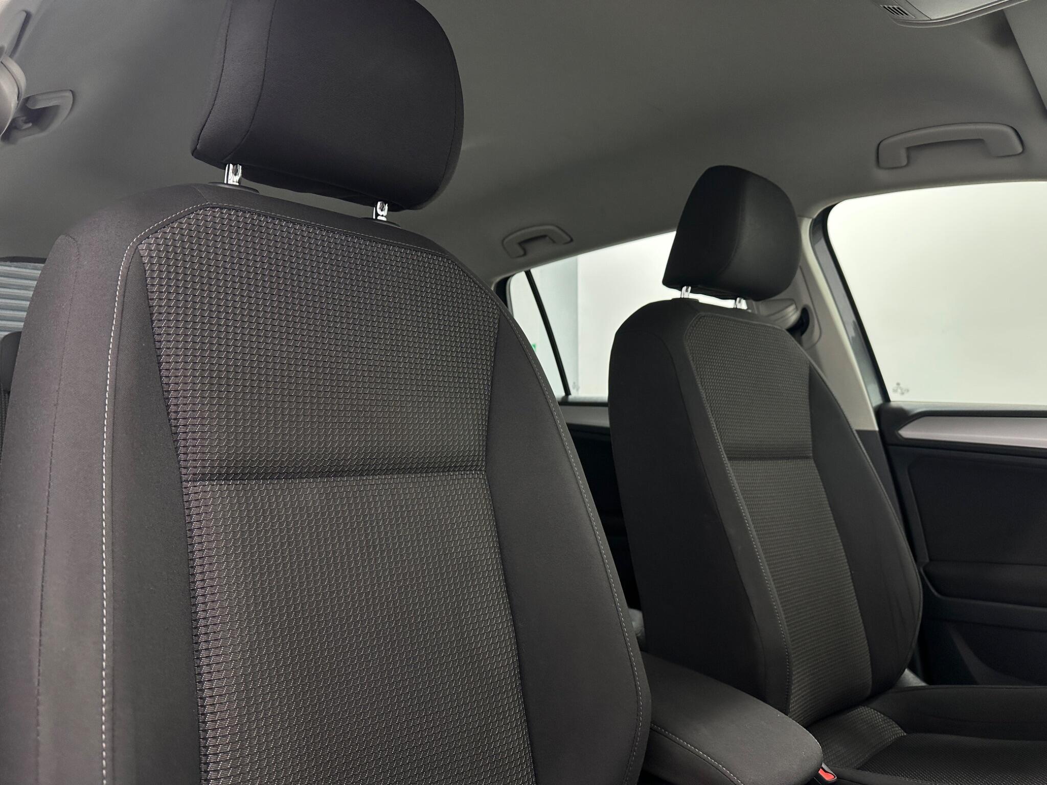 Volkswagen Tiguan view 27