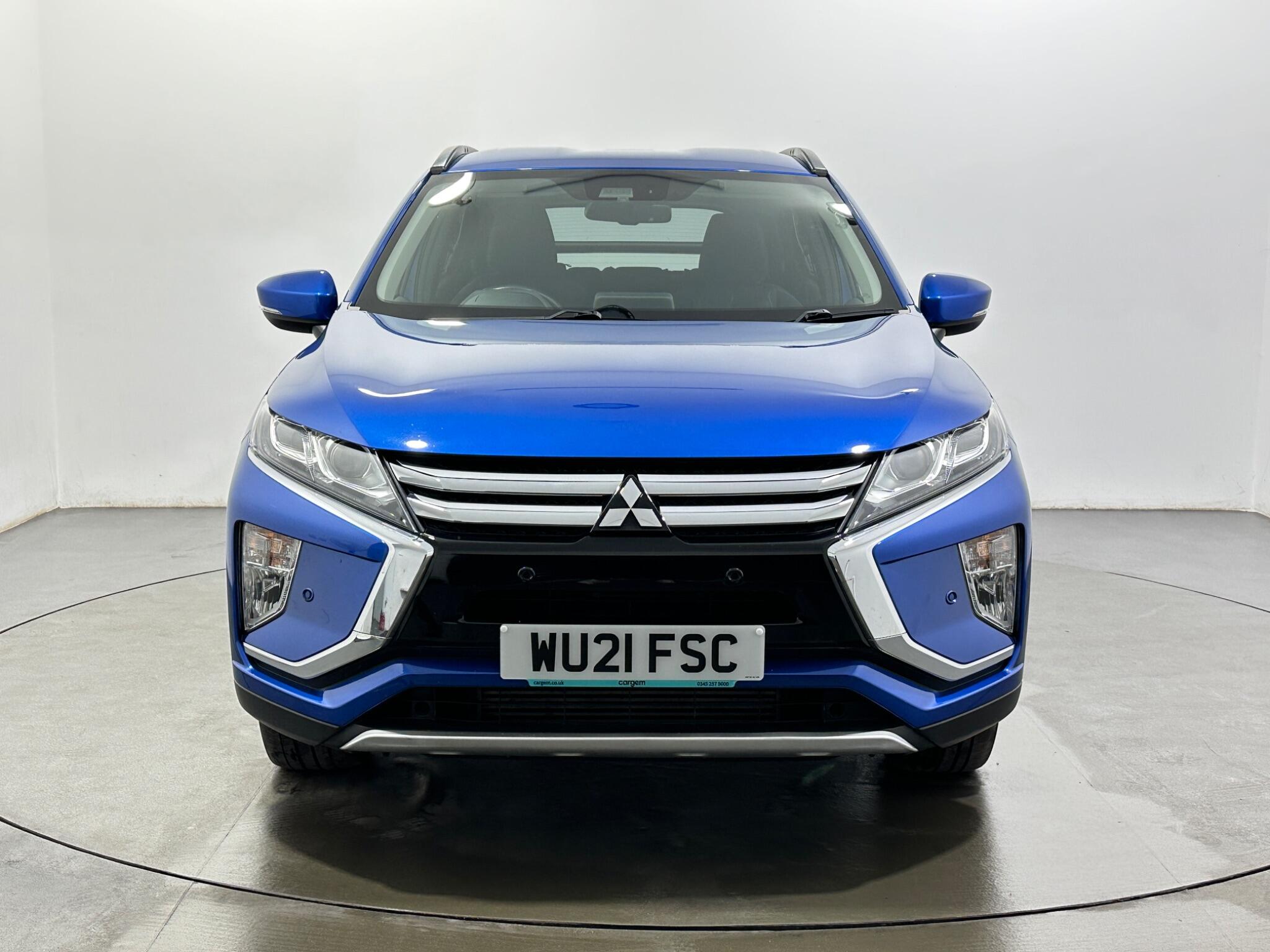 Mitsubishi Eclipse Cross view 3