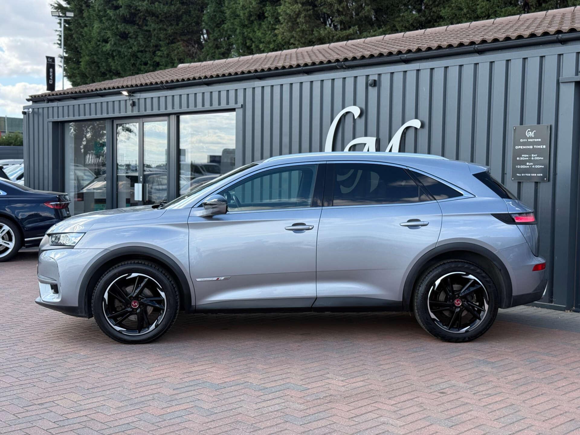 DS Automobiles DS 7 Crossback view 11