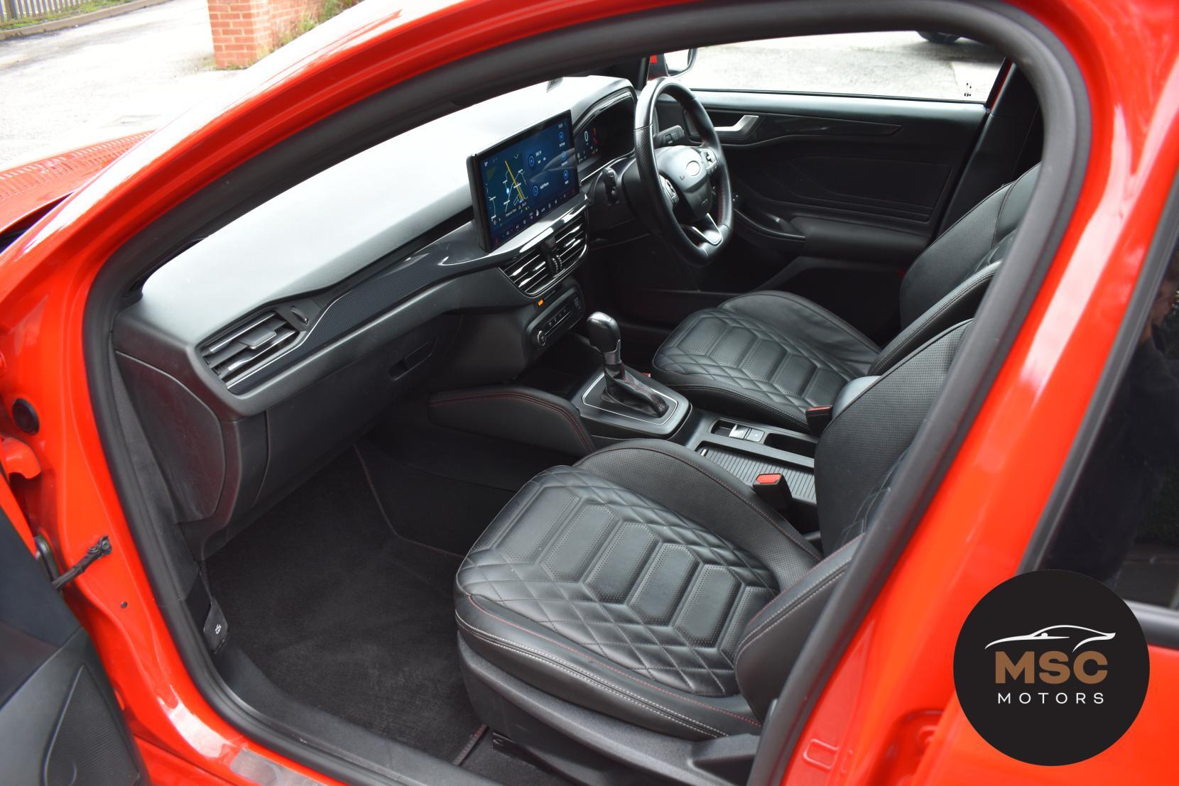Ford Focus view 35
