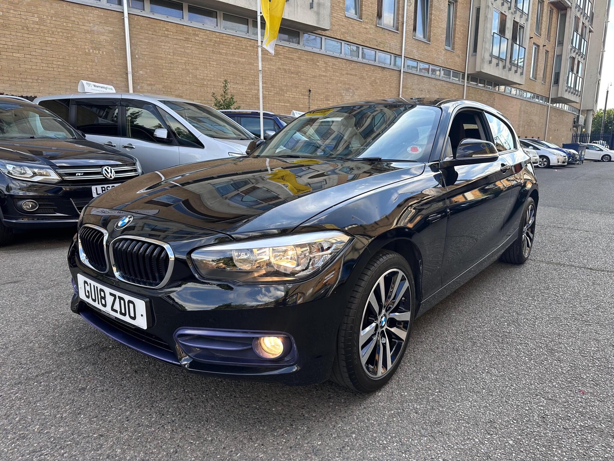 BMW 1 Series view 4