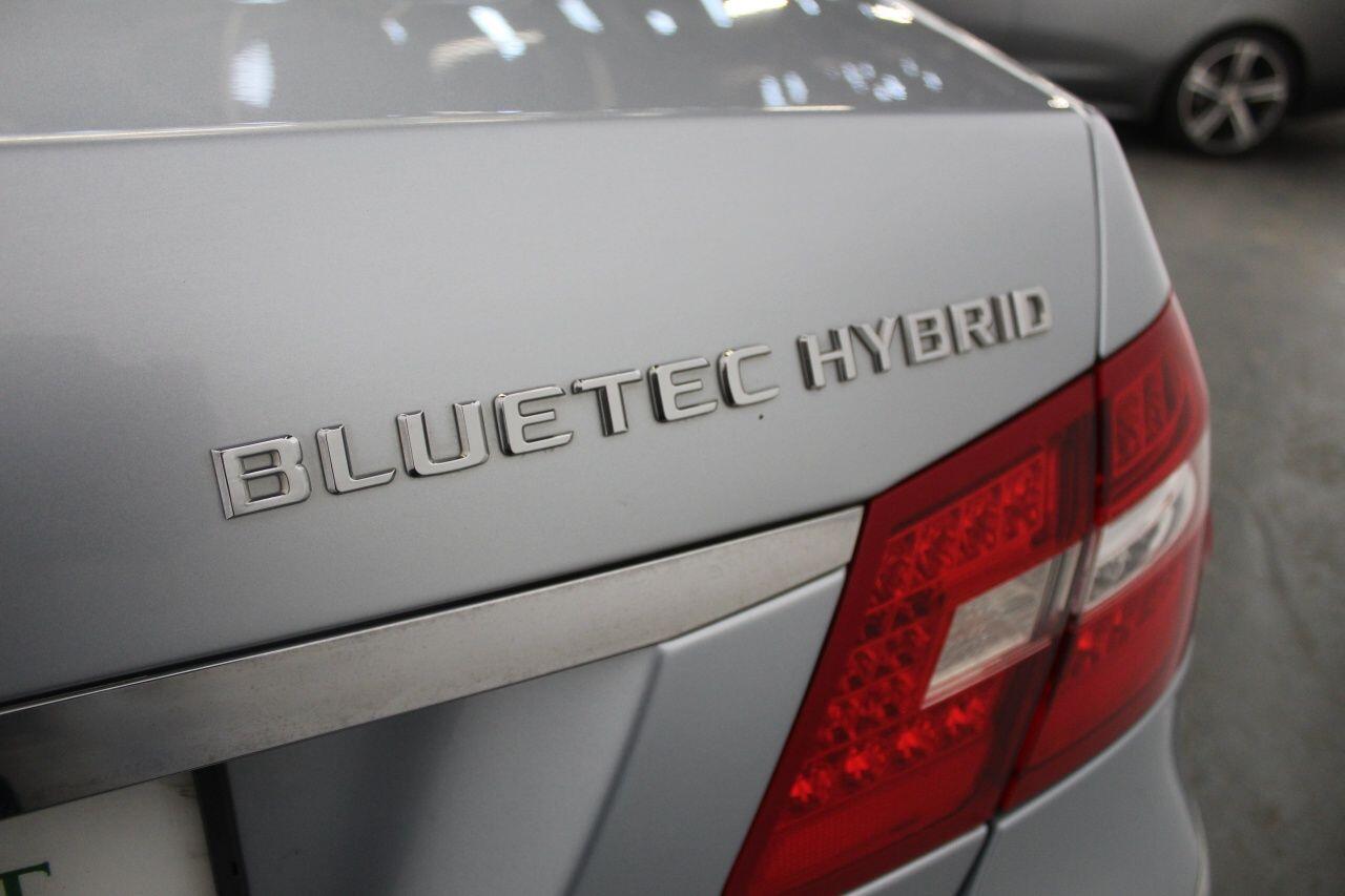 Mercedes-Benz E-Class view 20