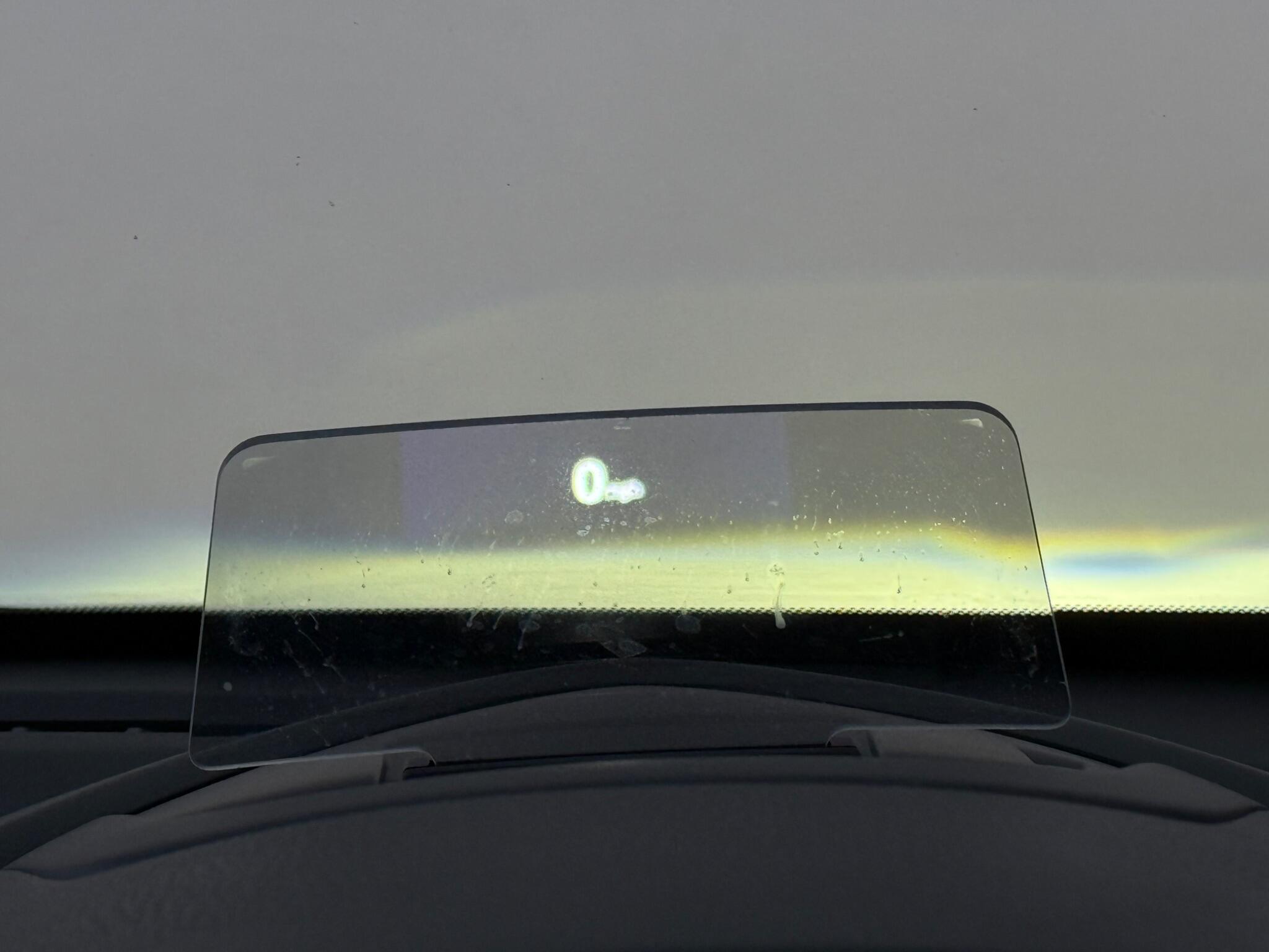 Mazda Mazda2 view 17