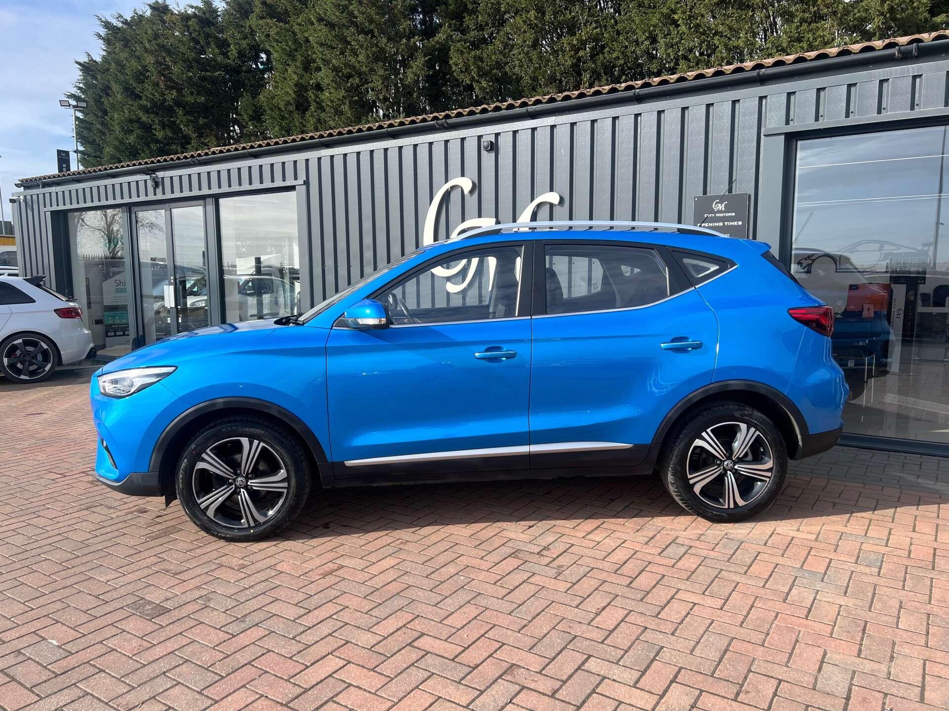 MG ZS view 12