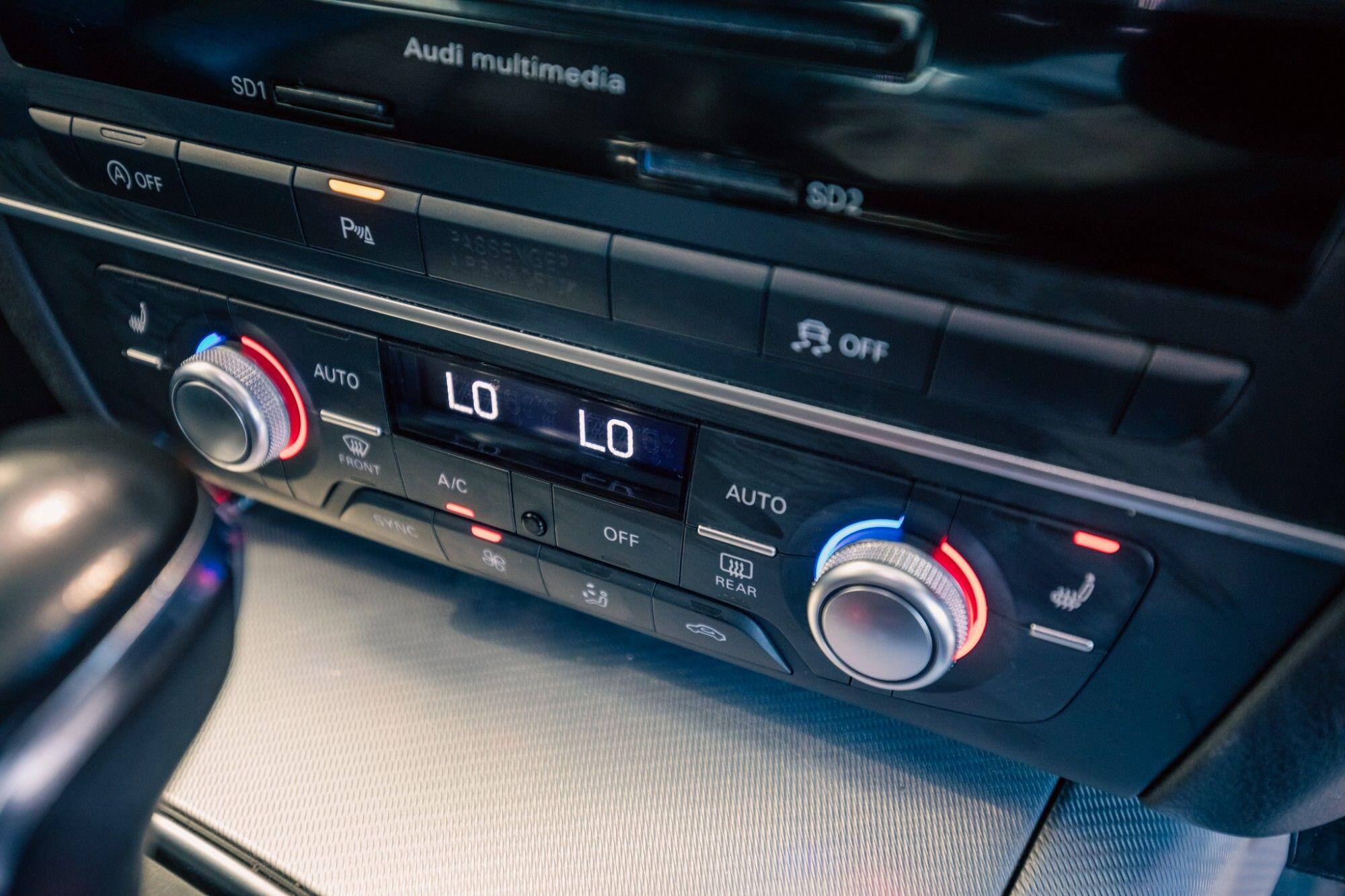 Audi A6 view 19