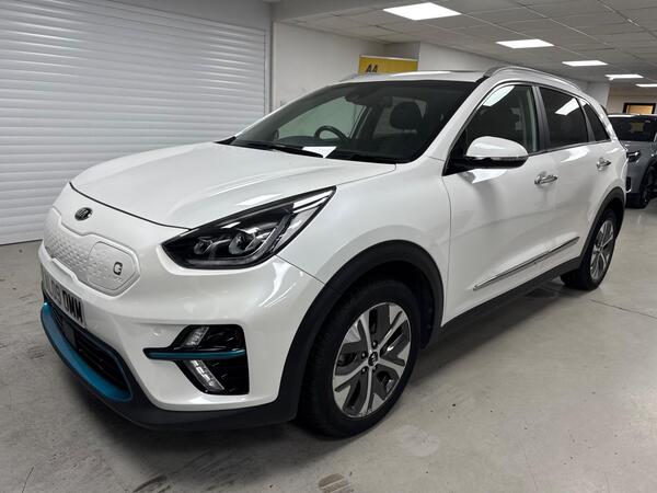 White 2021 Kia Niro Estate Front-wheel drive Automatic