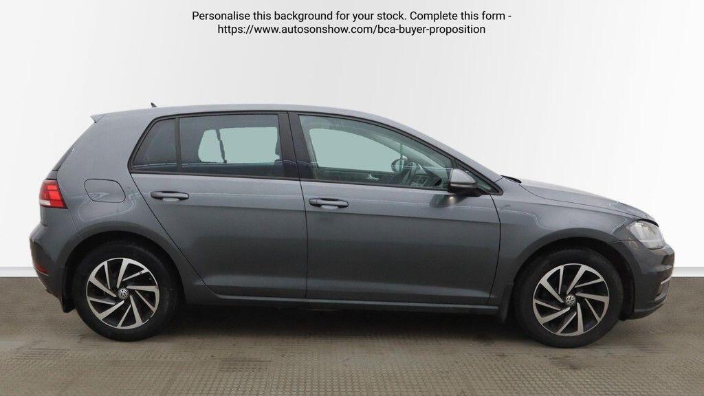 Volkswagen Golf view 6
