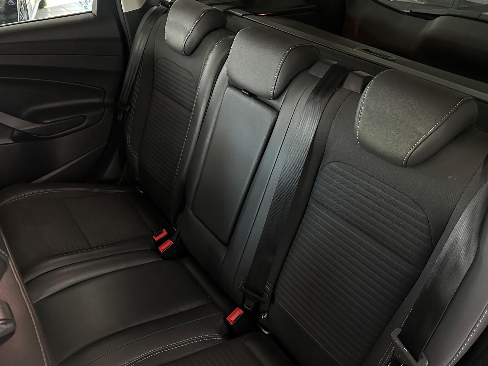 Ford Kuga view 28