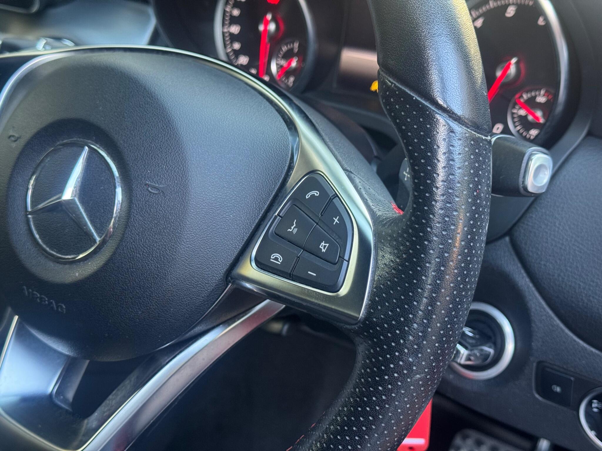 Mercedes-Benz Gla view 27