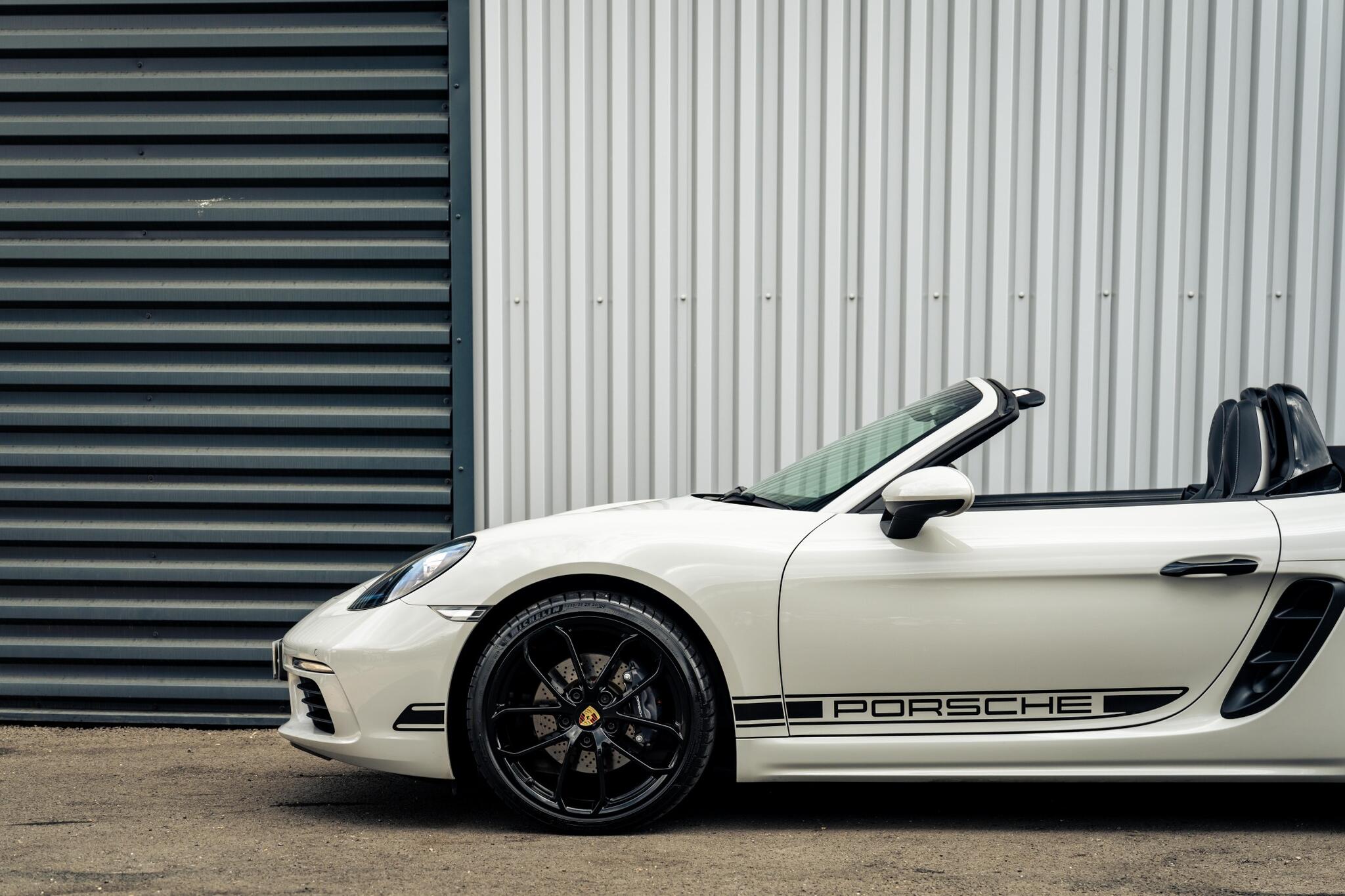Porsche 718 Boxster view 3