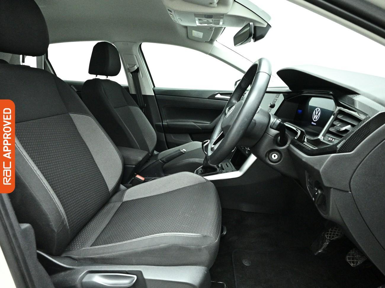 Volkswagen Polo view 12