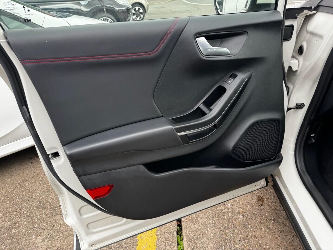 Ford Puma view 24