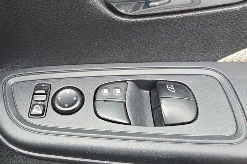Nissan Micra view 16