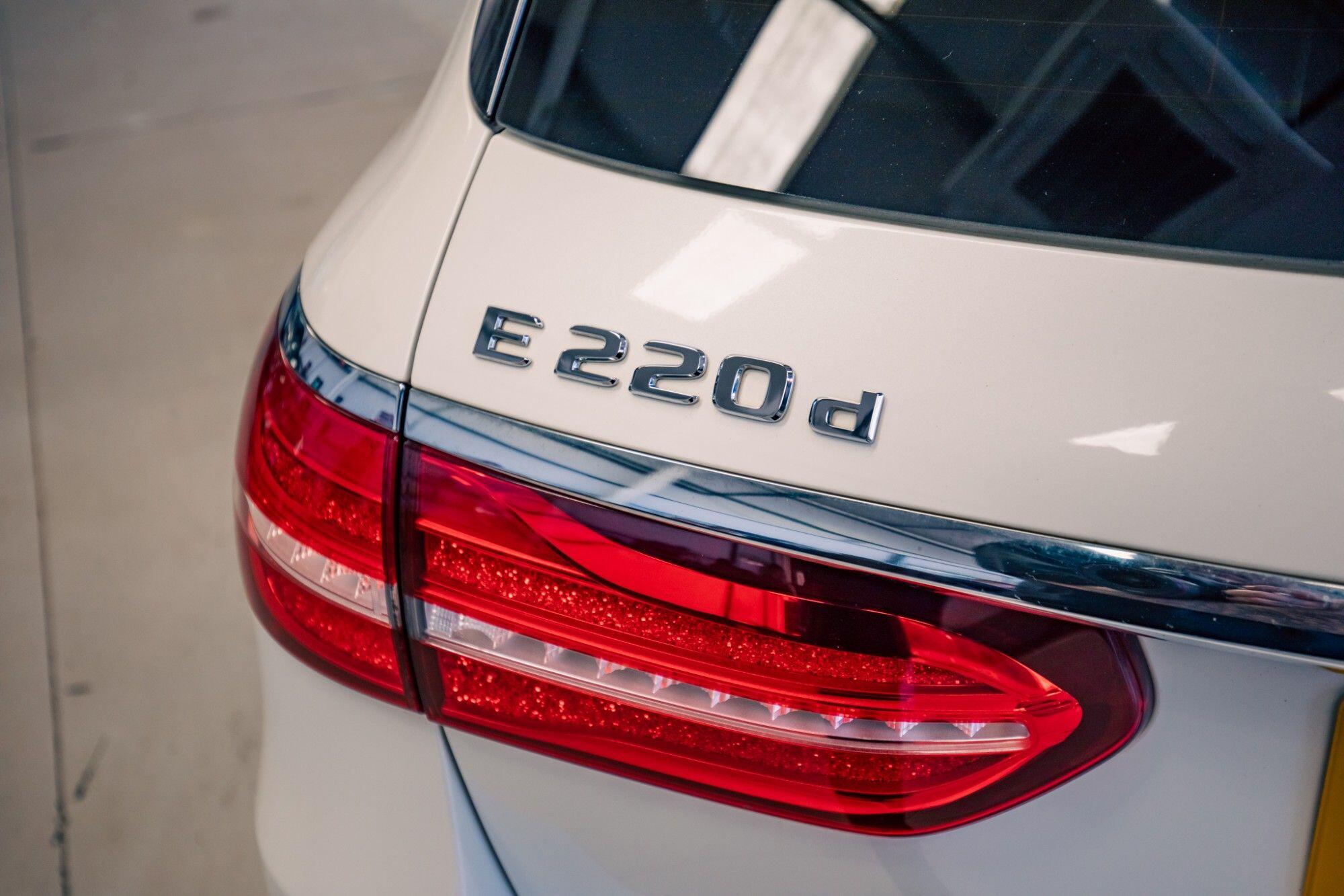 Mercedes-Benz E-Class view 6