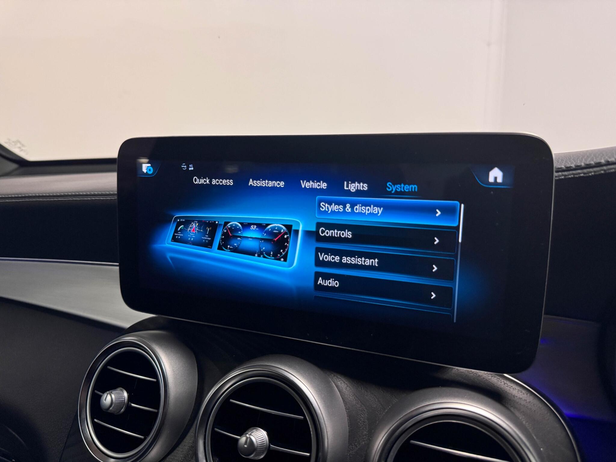 Mercedes-Benz GLC view 57