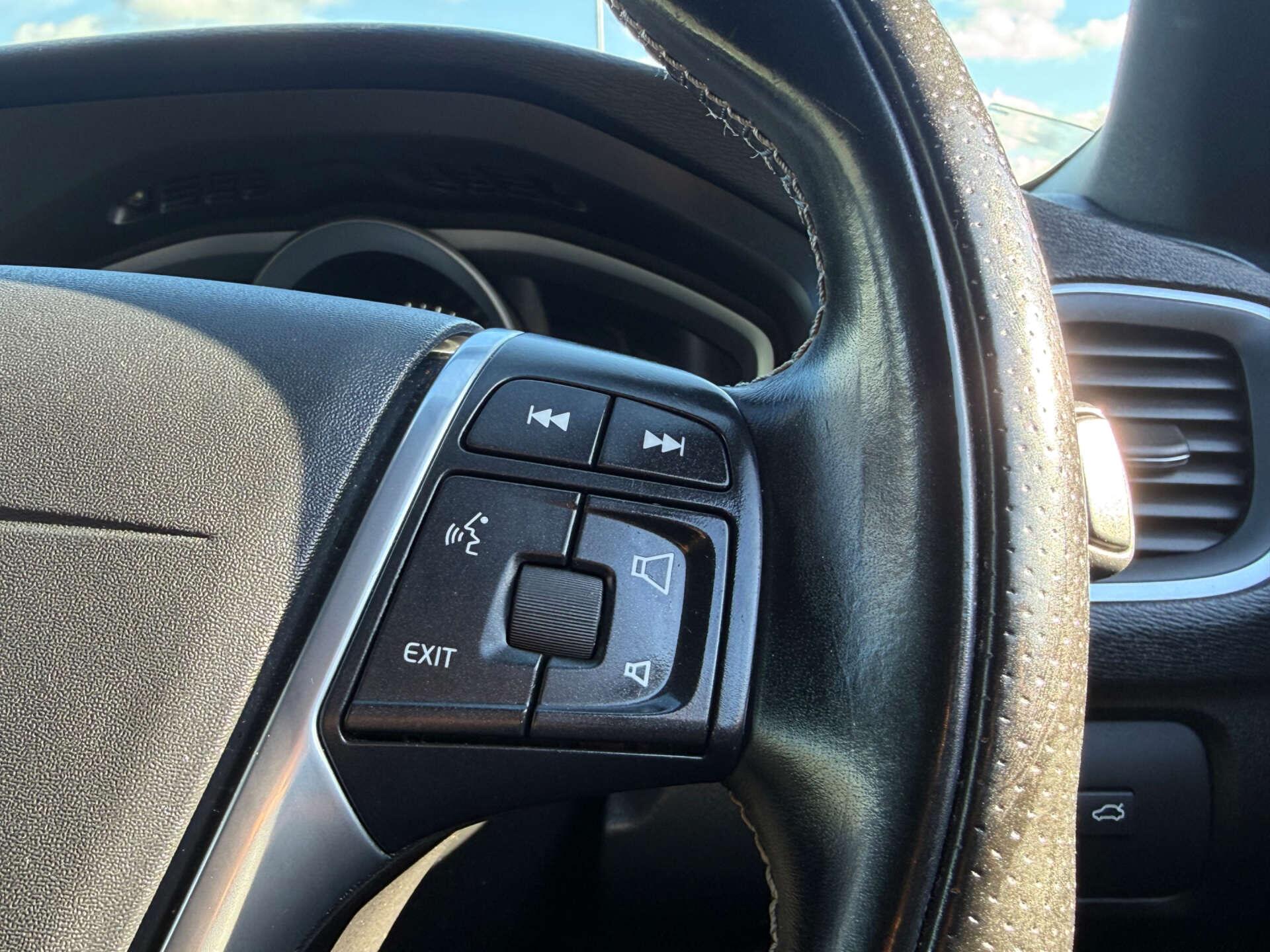 Volvo V40 view 38