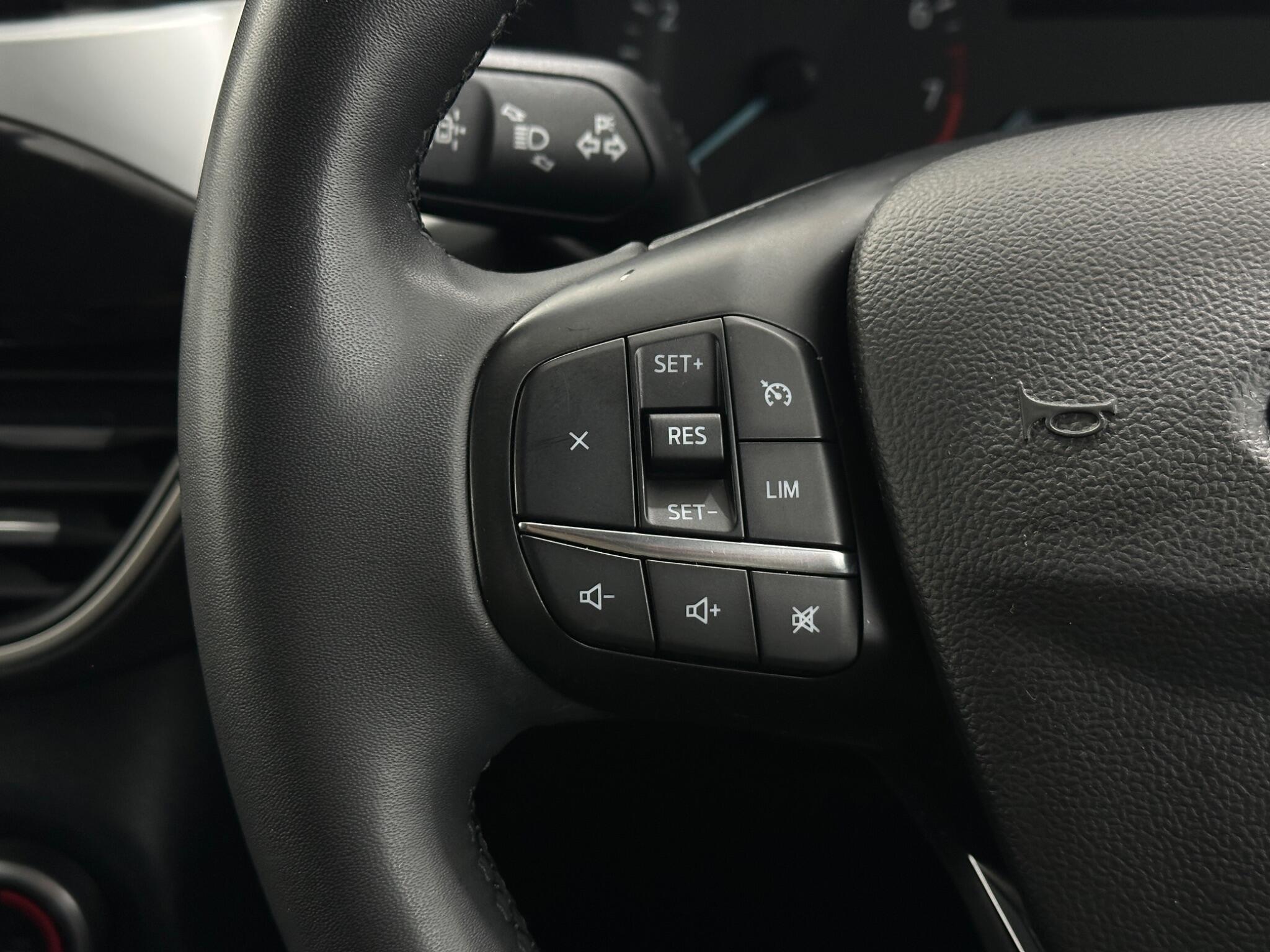 Ford Kuga view 15