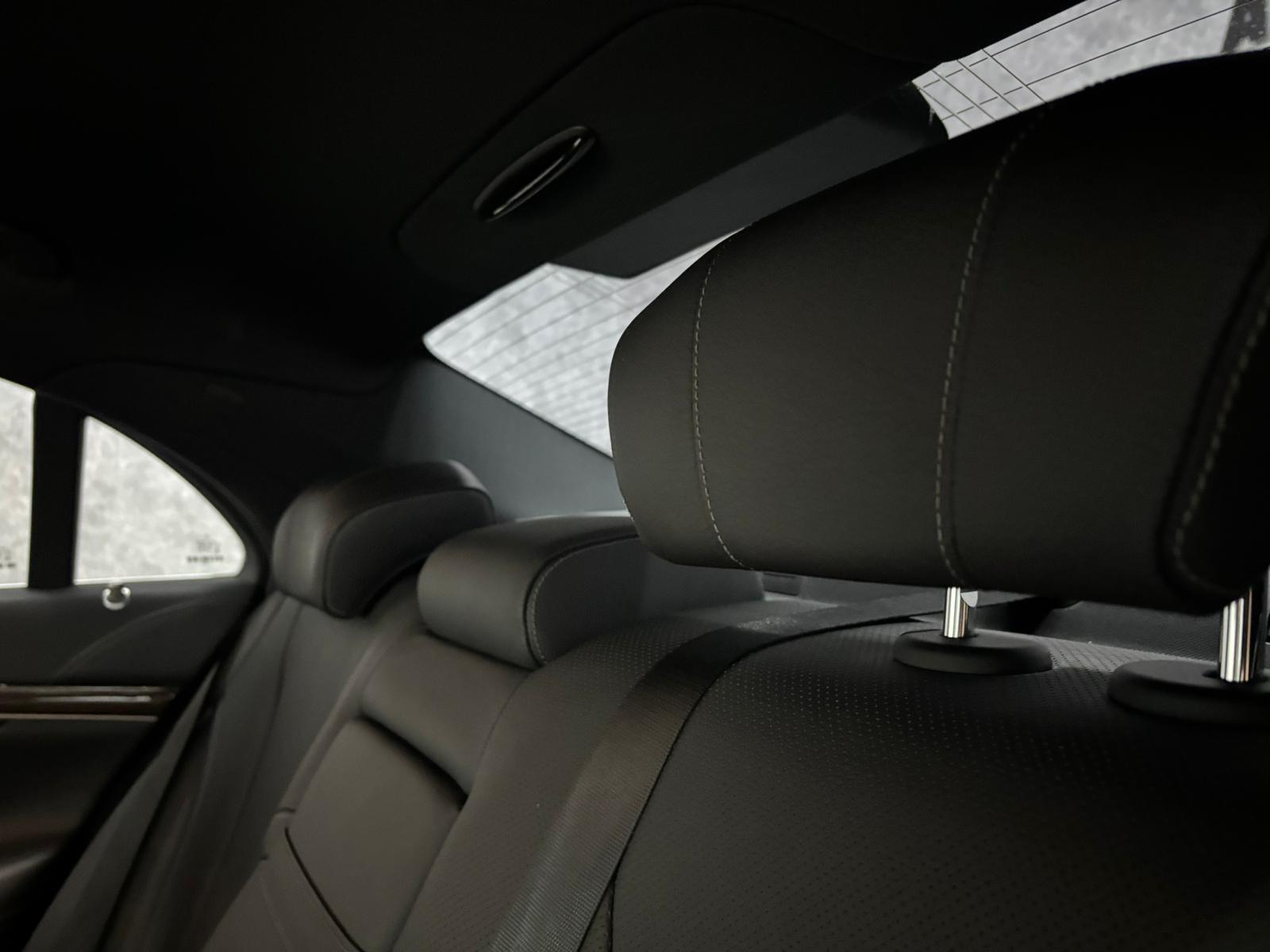 Mercedes-Benz S Class view 14