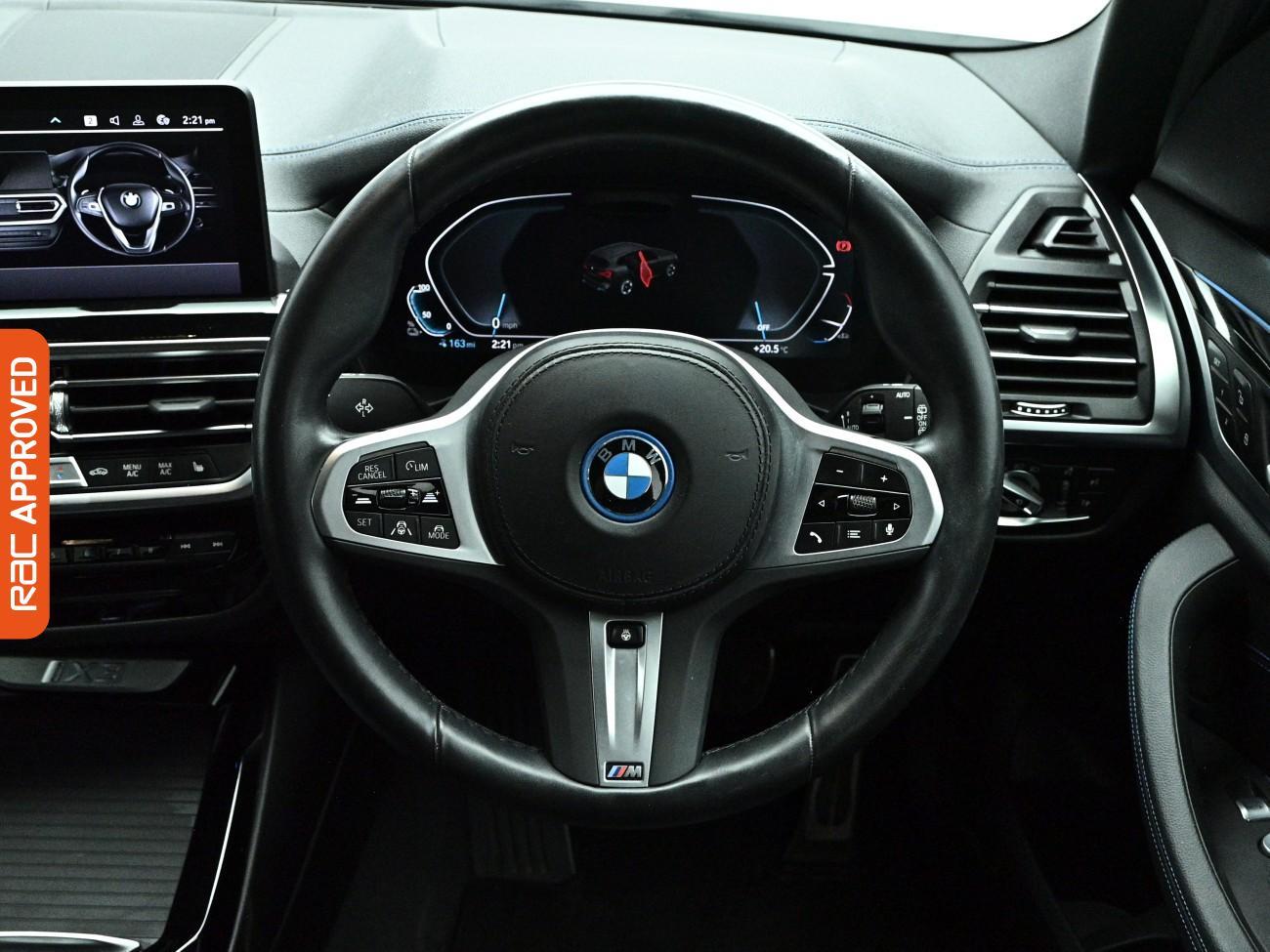 BMW iX3 view 10